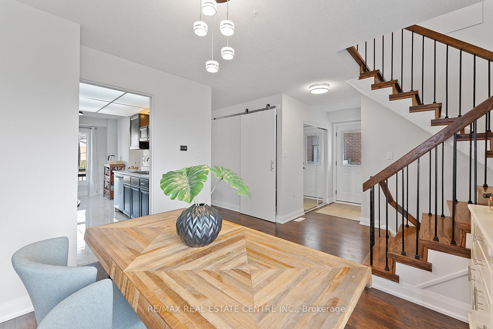 Photo 9 of 82 Simmons Boulevard, Brampton, Madoc — HOMEH