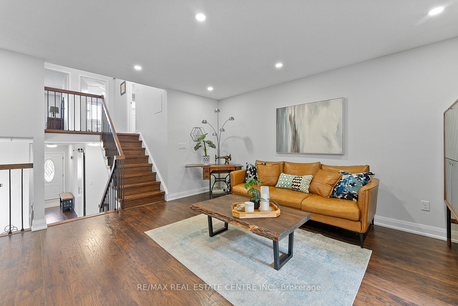 Photo 16 of 82 Simmons Boulevard, Brampton, Madoc — HOMEH
