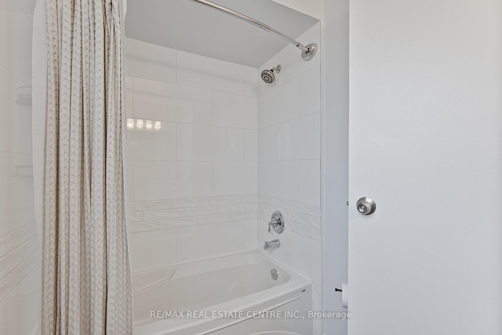 Photo 32 of 82 Simmons Boulevard, Brampton, Madoc — HOMEH