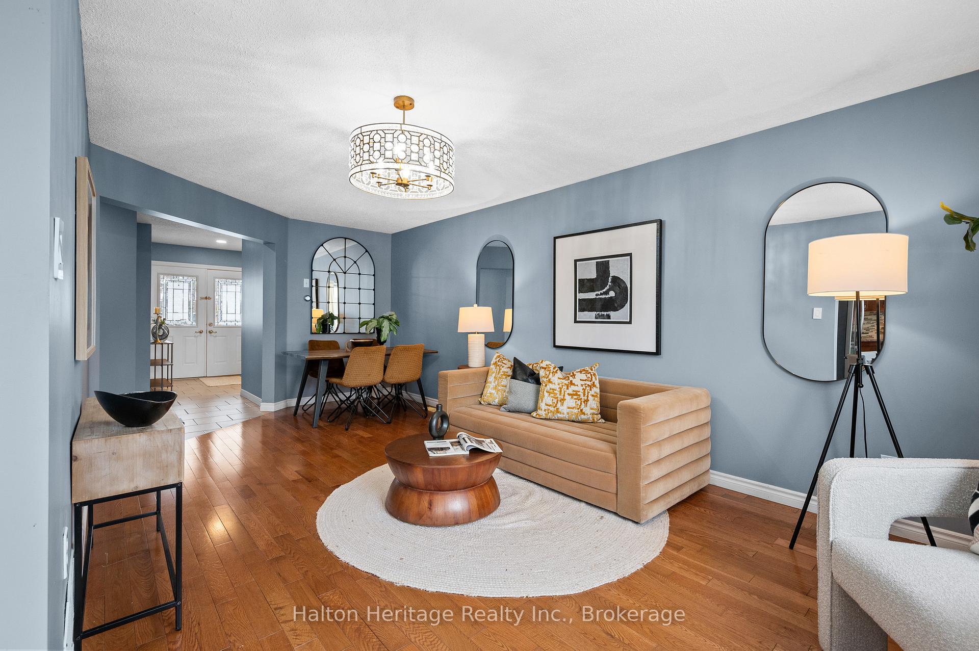 Photo 11 of 100 Thames Way, Hamilton, Mount Hope — HOMEH