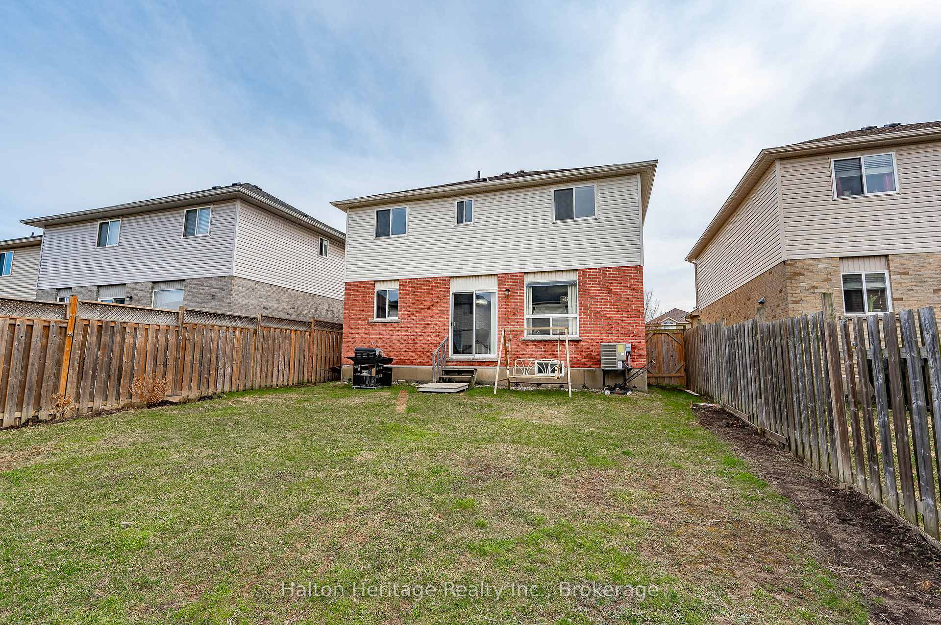 Photo 49 of 100 Thames Way, Hamilton, Mount Hope — HOMEH