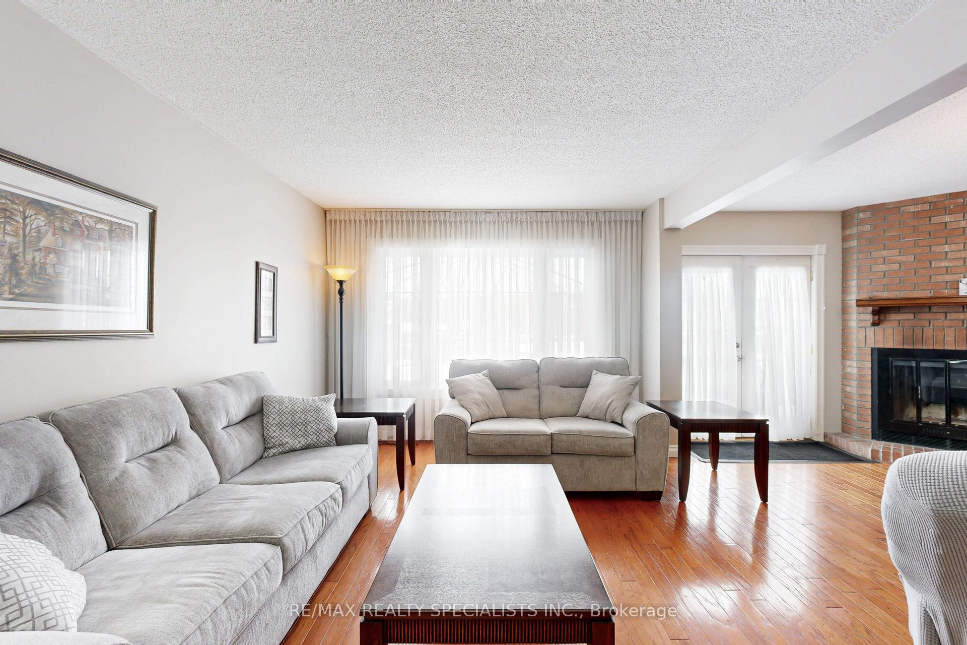 Photo 8 of 95 Sandmere Avenue, Brampton, Heart Lake West — HOMEH