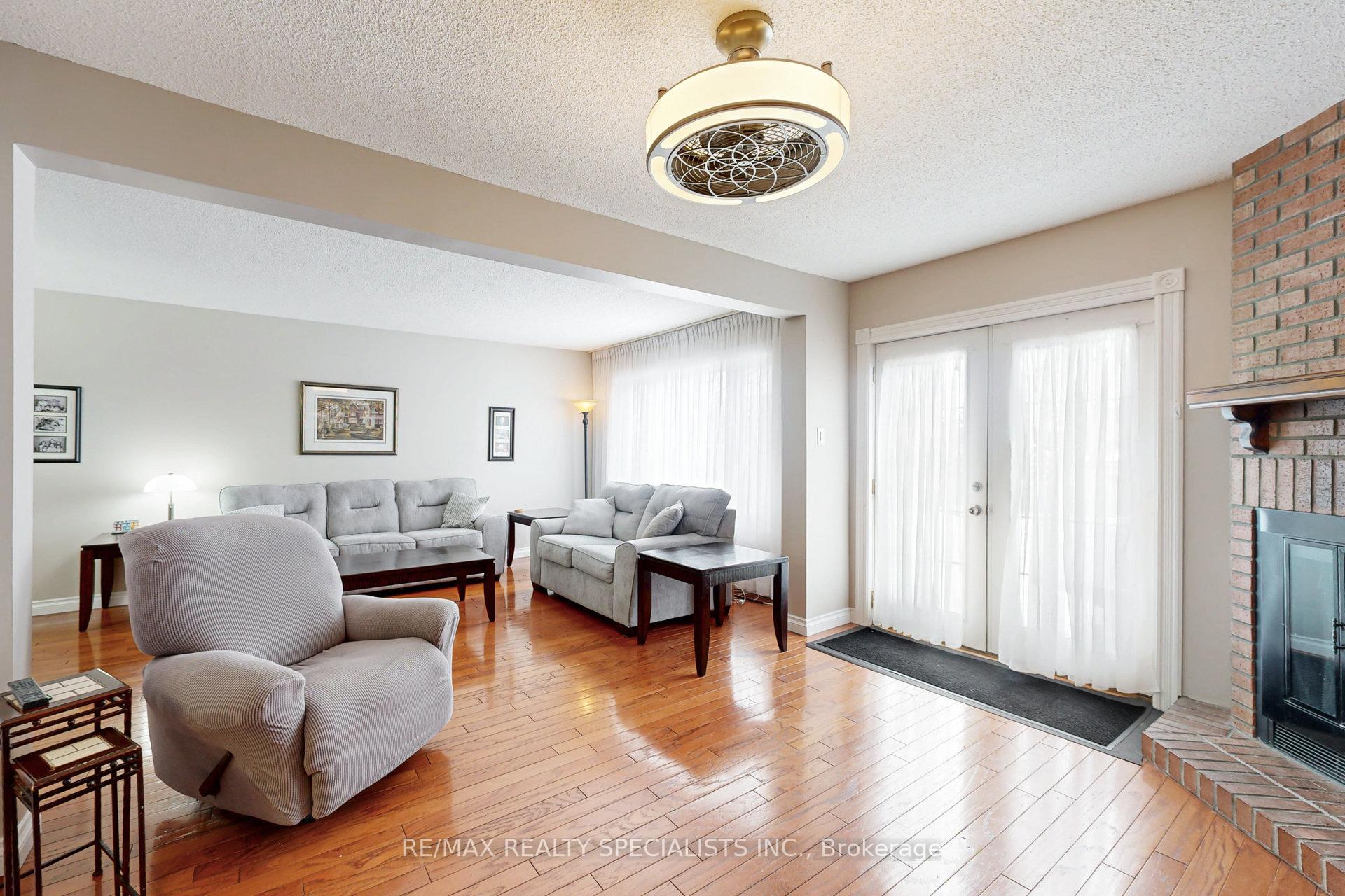 Photo 11 of 95 Sandmere Avenue, Brampton, Heart Lake West — HOMEH