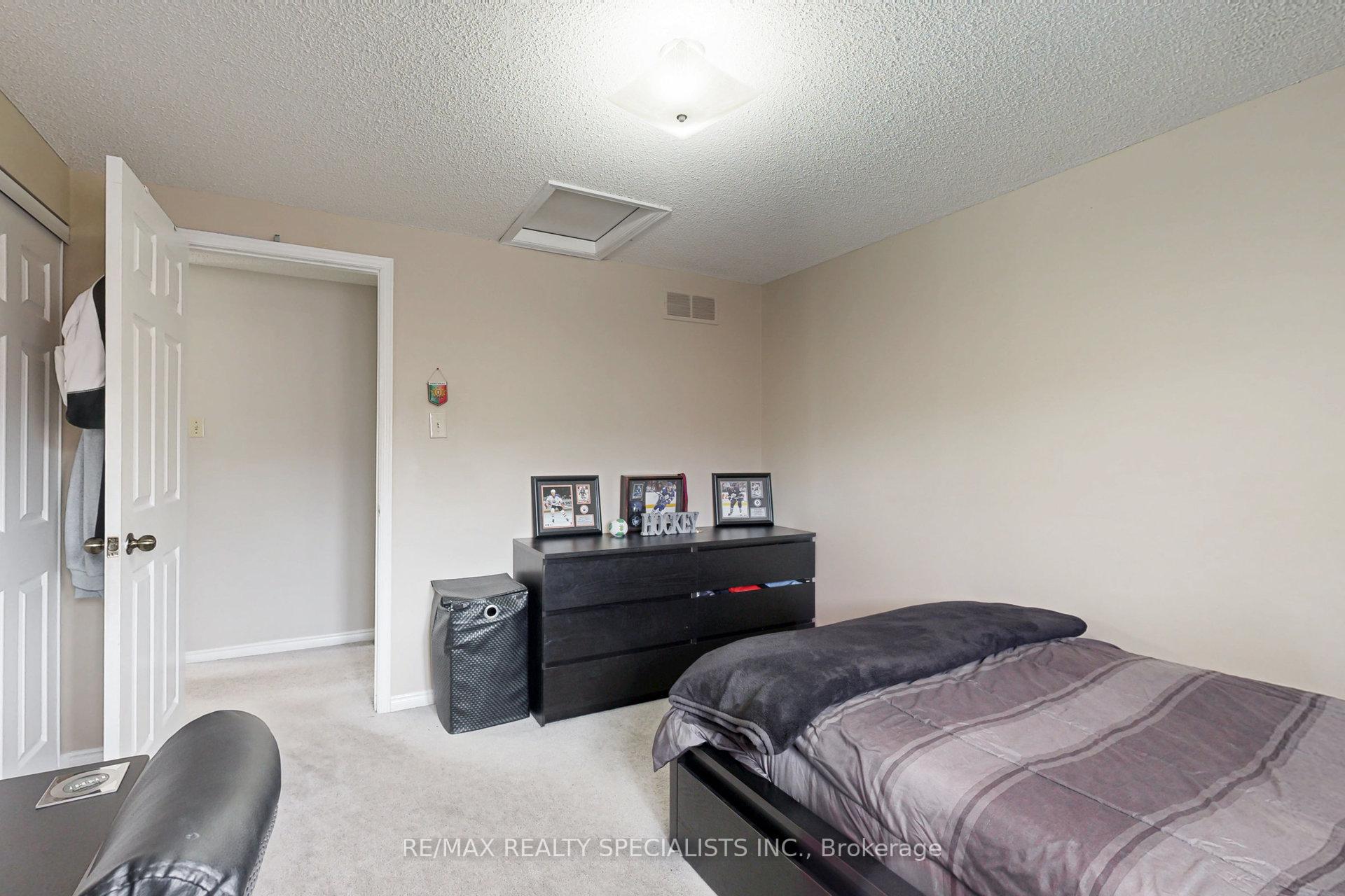 Photo 30 of 95 Sandmere Avenue, Brampton, Heart Lake West — HOMEH