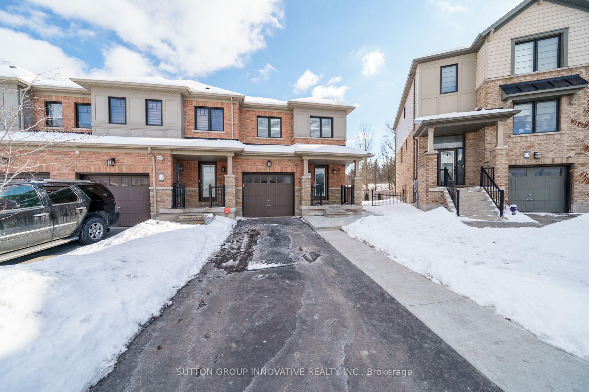 Photo 3 of 142 Crafter Crescent, Hamilton, Stoney Creek Mountain — HOMEH