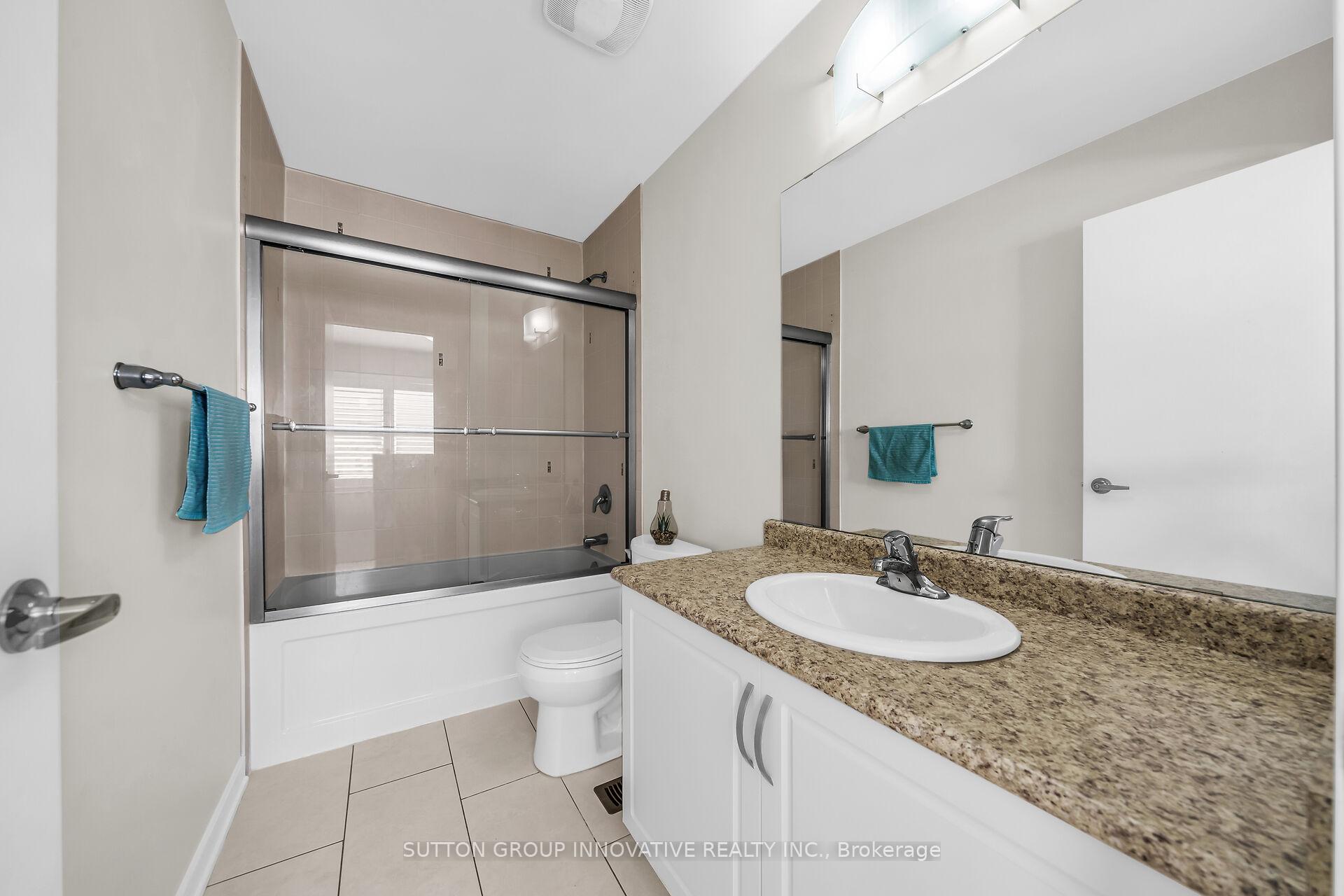 Photo 22 of 142 Crafter Crescent, Hamilton, Stoney Creek Mountain — HOMEH