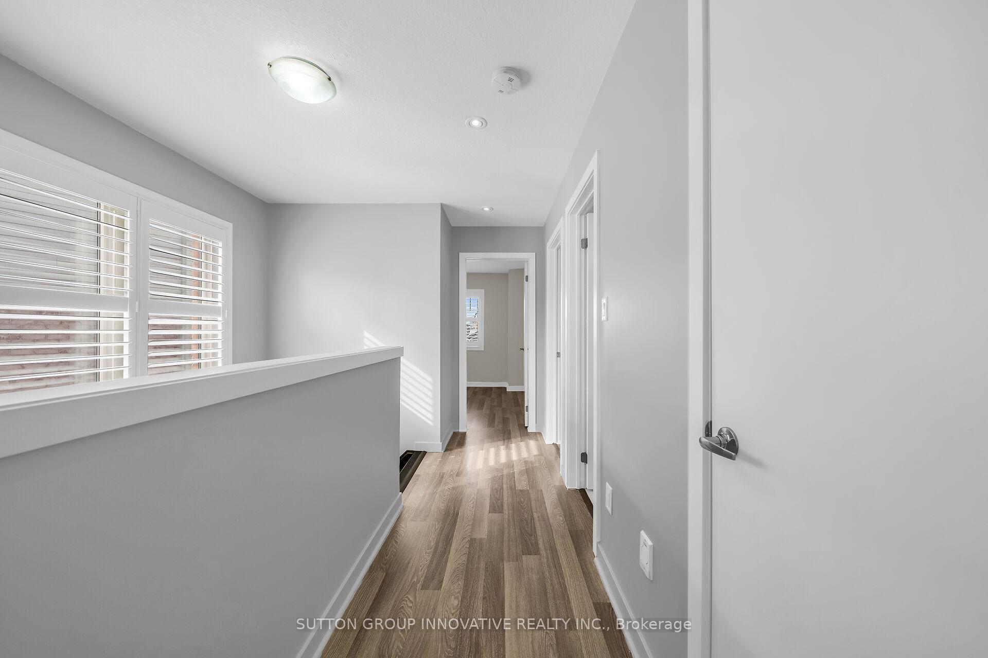 Photo 23 of 142 Crafter Crescent, Hamilton, Stoney Creek Mountain — HOMEH