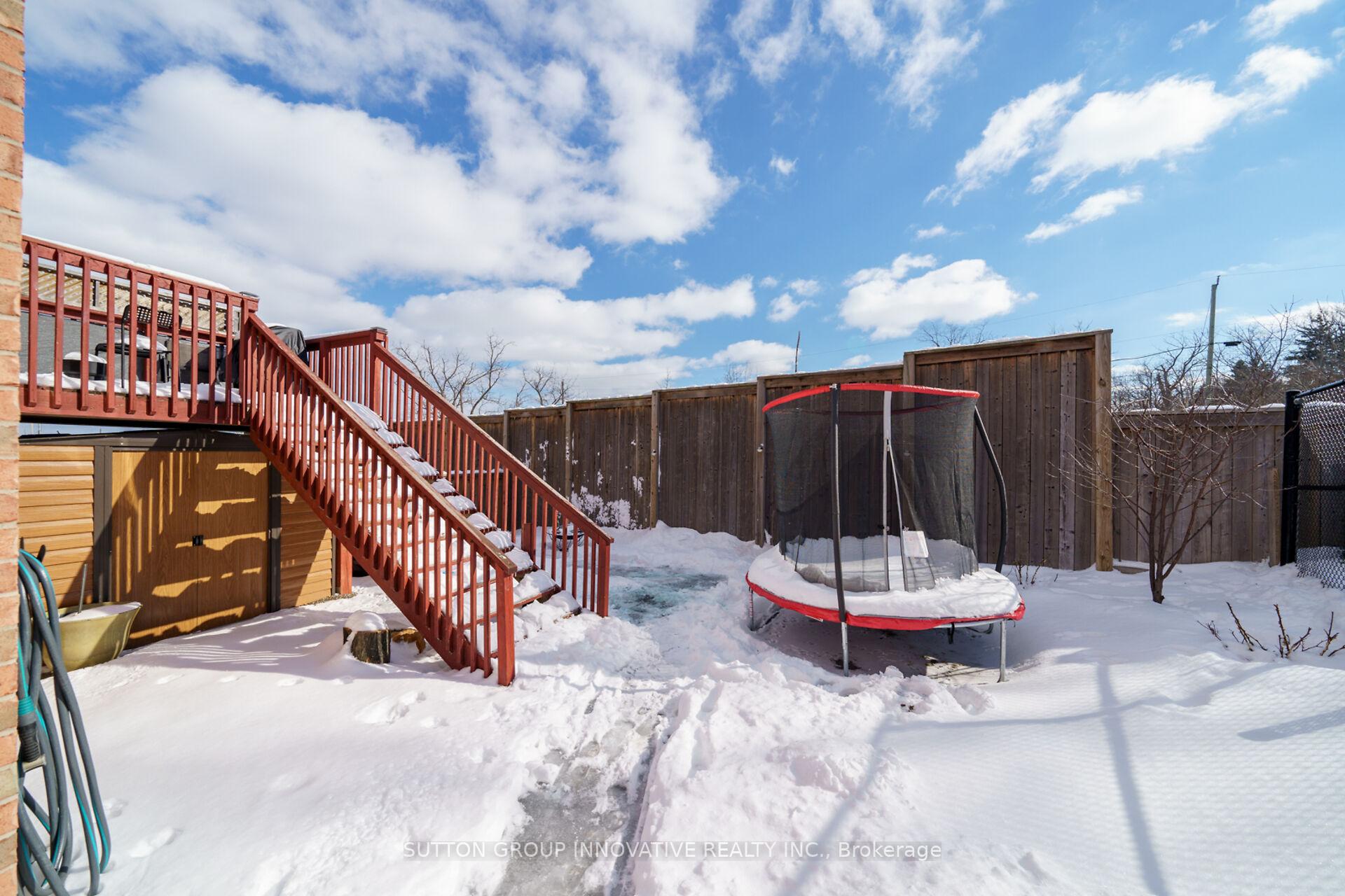 Photo 40 of 142 Crafter Crescent, Hamilton, Stoney Creek Mountain — HOMEH