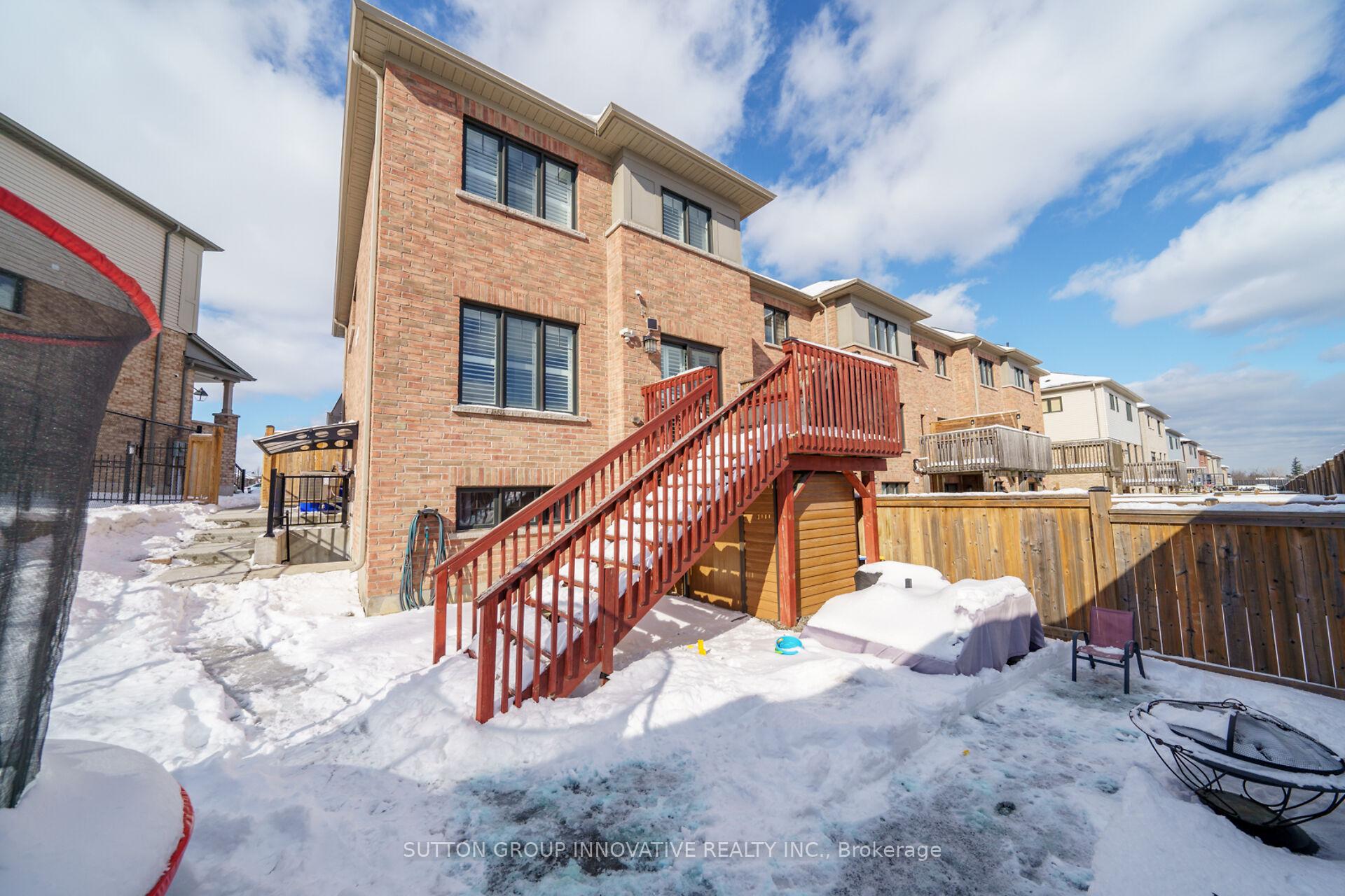 Photo 41 of 142 Crafter Crescent, Hamilton, Stoney Creek Mountain — HOMEH
