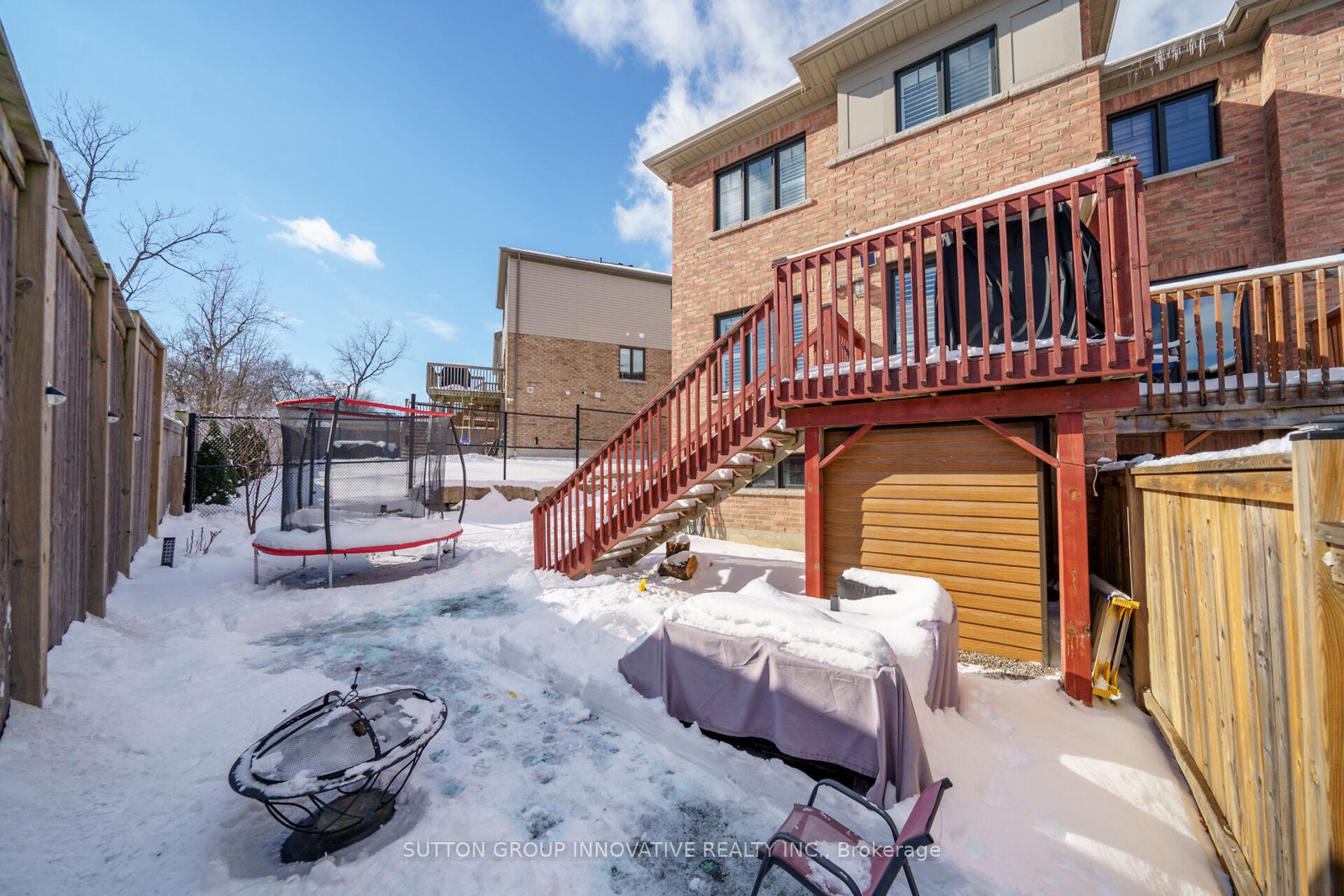 Photo 43 of 142 Crafter Crescent, Hamilton, Stoney Creek Mountain — HOMEH