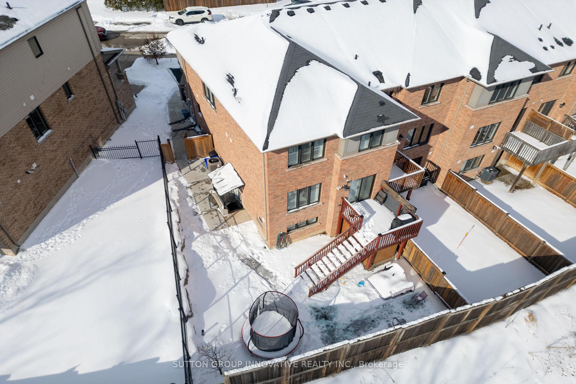 Photo 49 of 142 Crafter Crescent, Hamilton, Stoney Creek Mountain — HOMEH