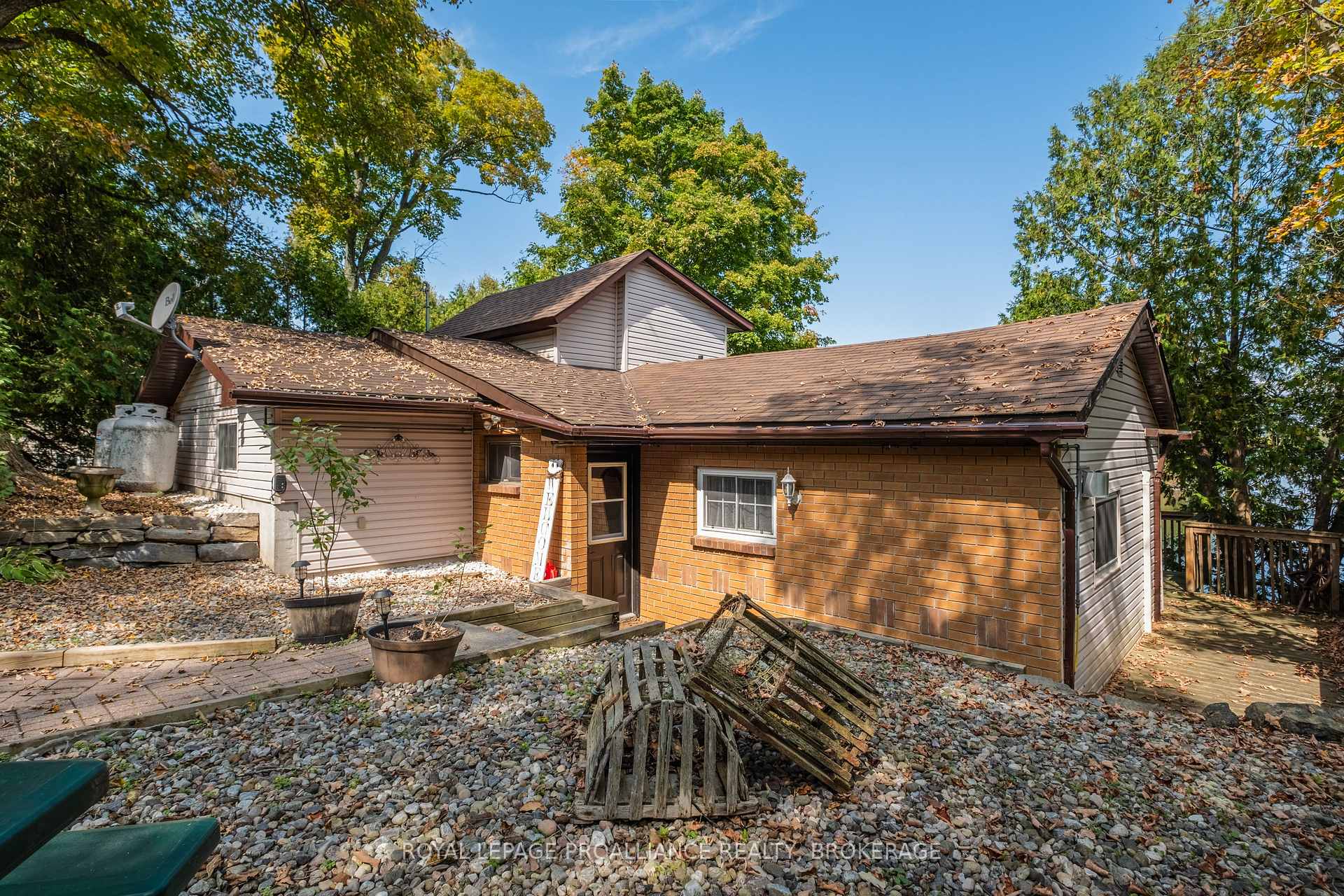 Photo 4 of 1057 Quinte Conservation Lane, Frontenac, Frontenac South — HOMEH