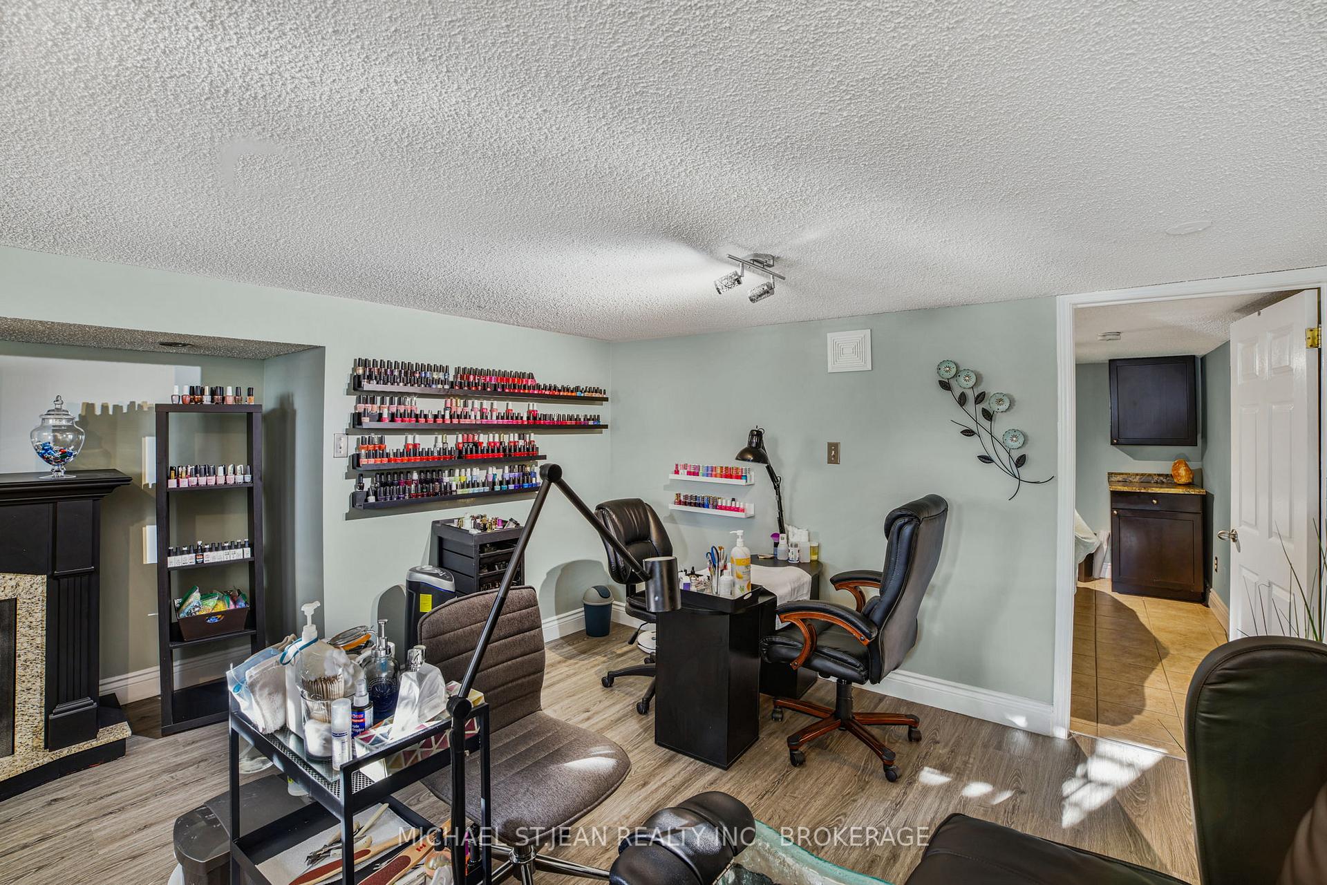 Photo 50 of 8494 20 Road E, Hamilton, Rural Glanbrook — HOMEH
