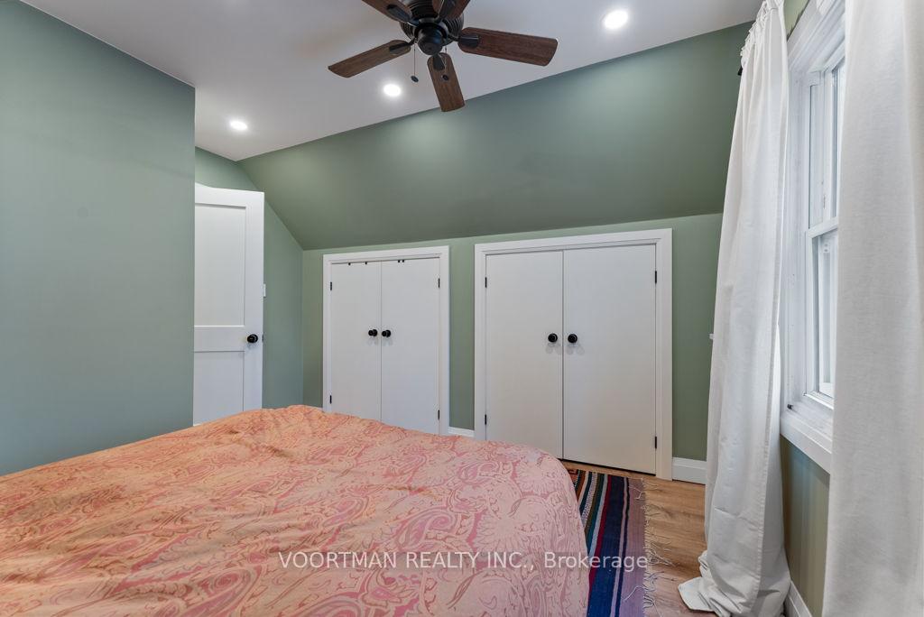 Photo 14 of 174 Huxley Avenue S, Hamilton, Delta — HOMEH