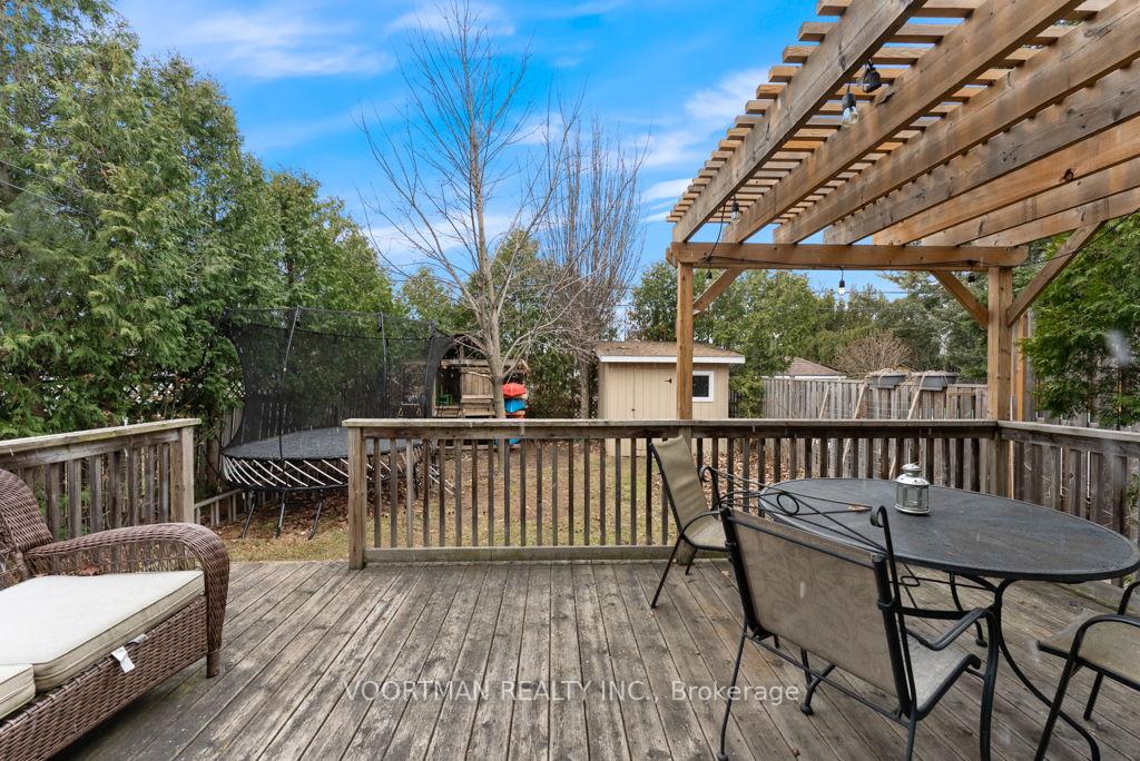 Photo 24 of 174 Huxley Avenue S, Hamilton, Delta — HOMEH