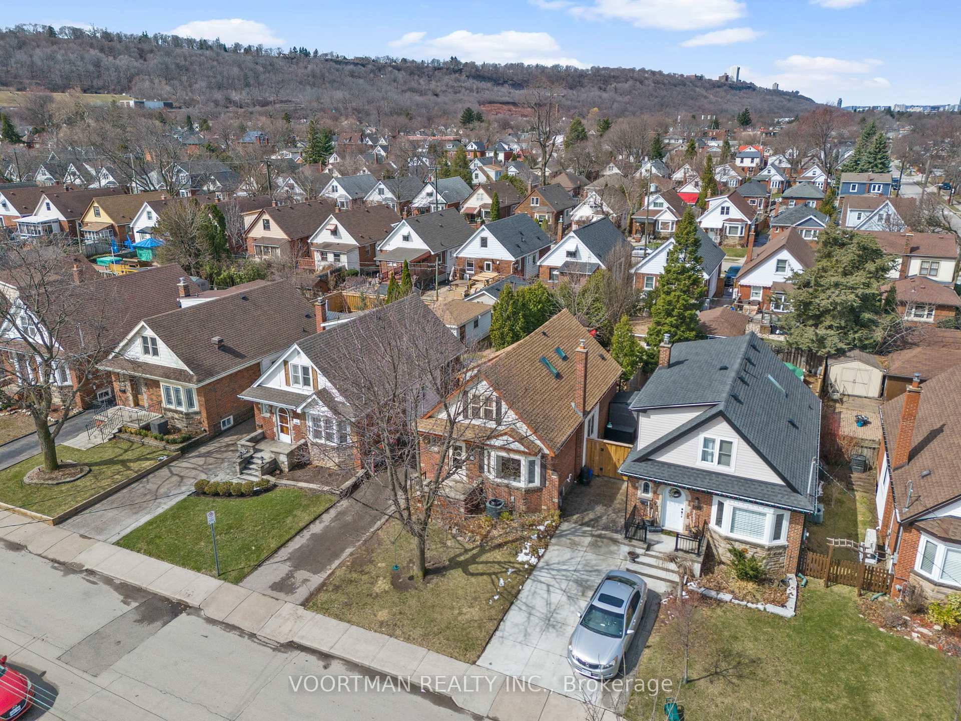 Photo 29 of 174 Huxley Avenue S, Hamilton, Delta — HOMEH