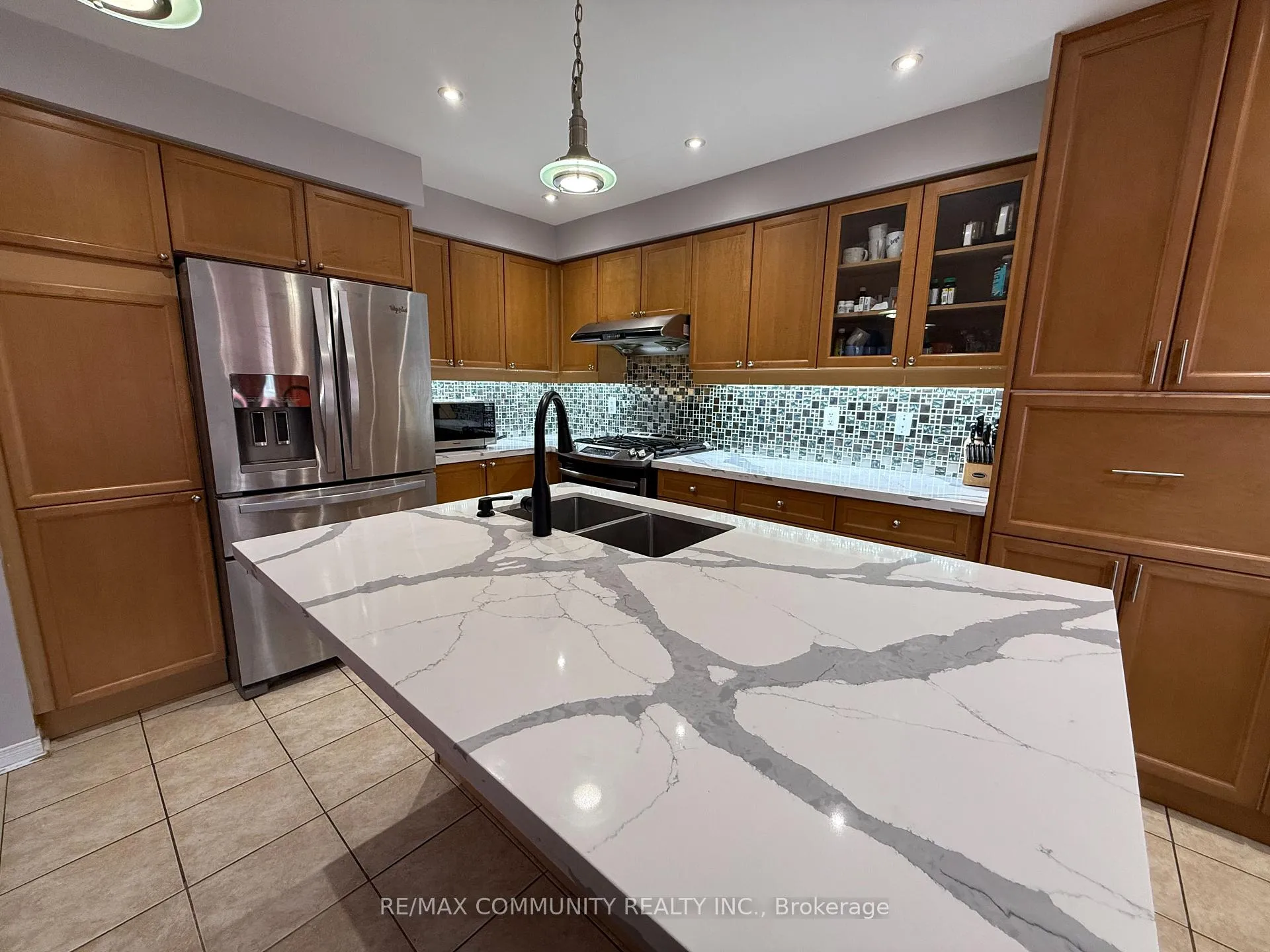 Photo 2 of Unit B1, 11 Barden Crescent, Ajax, Northeast Ajax — HOMEH