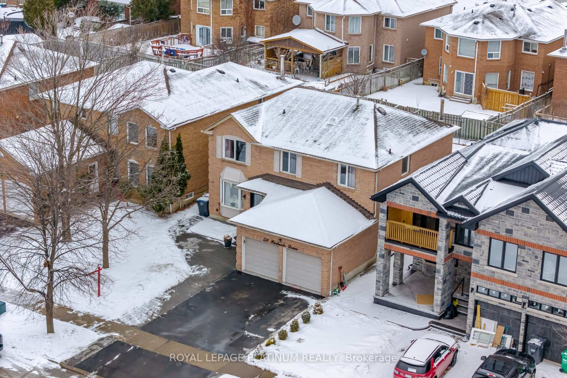 Photo 2 of 59 Parkside Drive, Brampton, Brampton South — HOMEH