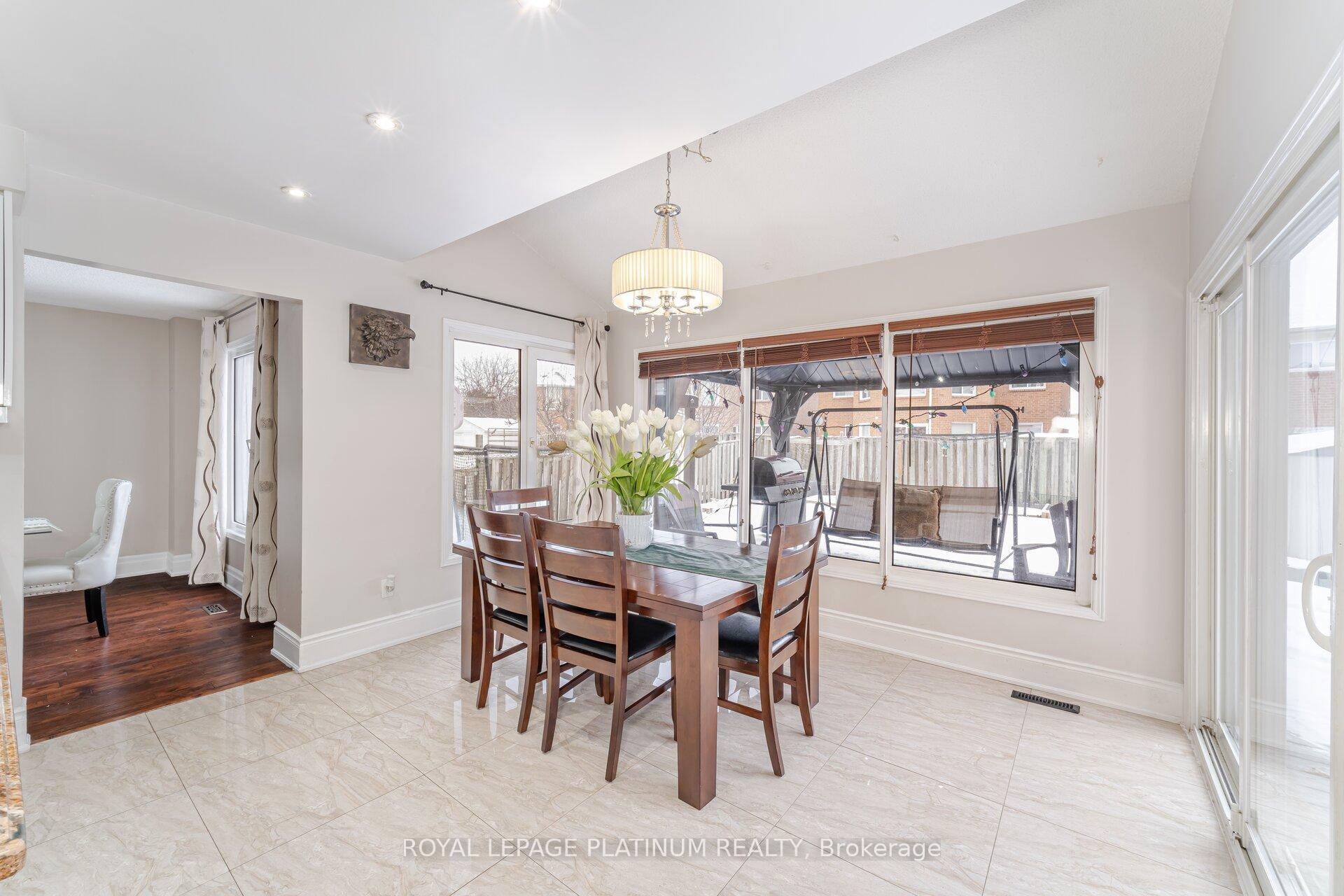 Photo 12 of 59 Parkside Drive, Brampton, Brampton South — HOMEH