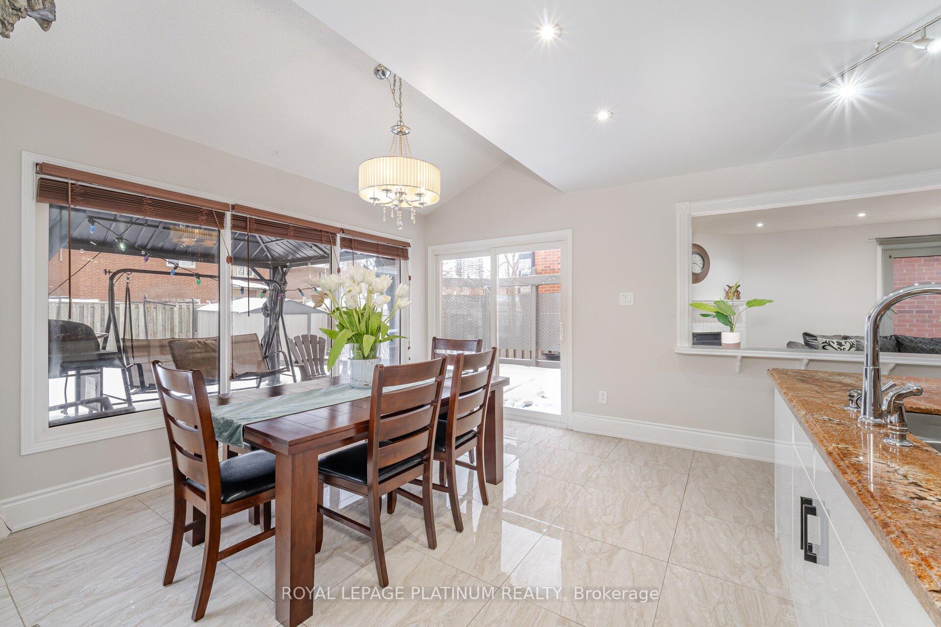 Photo 13 of 59 Parkside Drive, Brampton, Brampton South — HOMEH