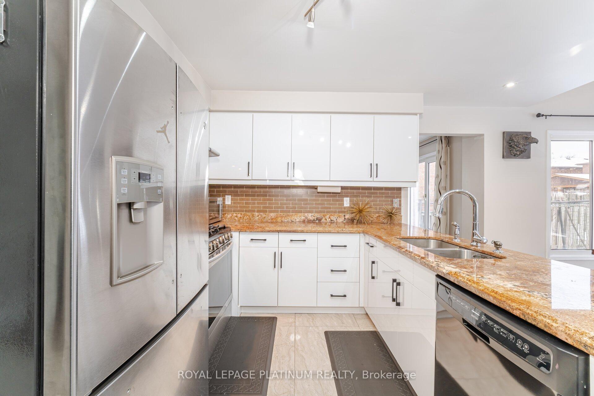 Photo 16 of 59 Parkside Drive, Brampton, Brampton South — HOMEH