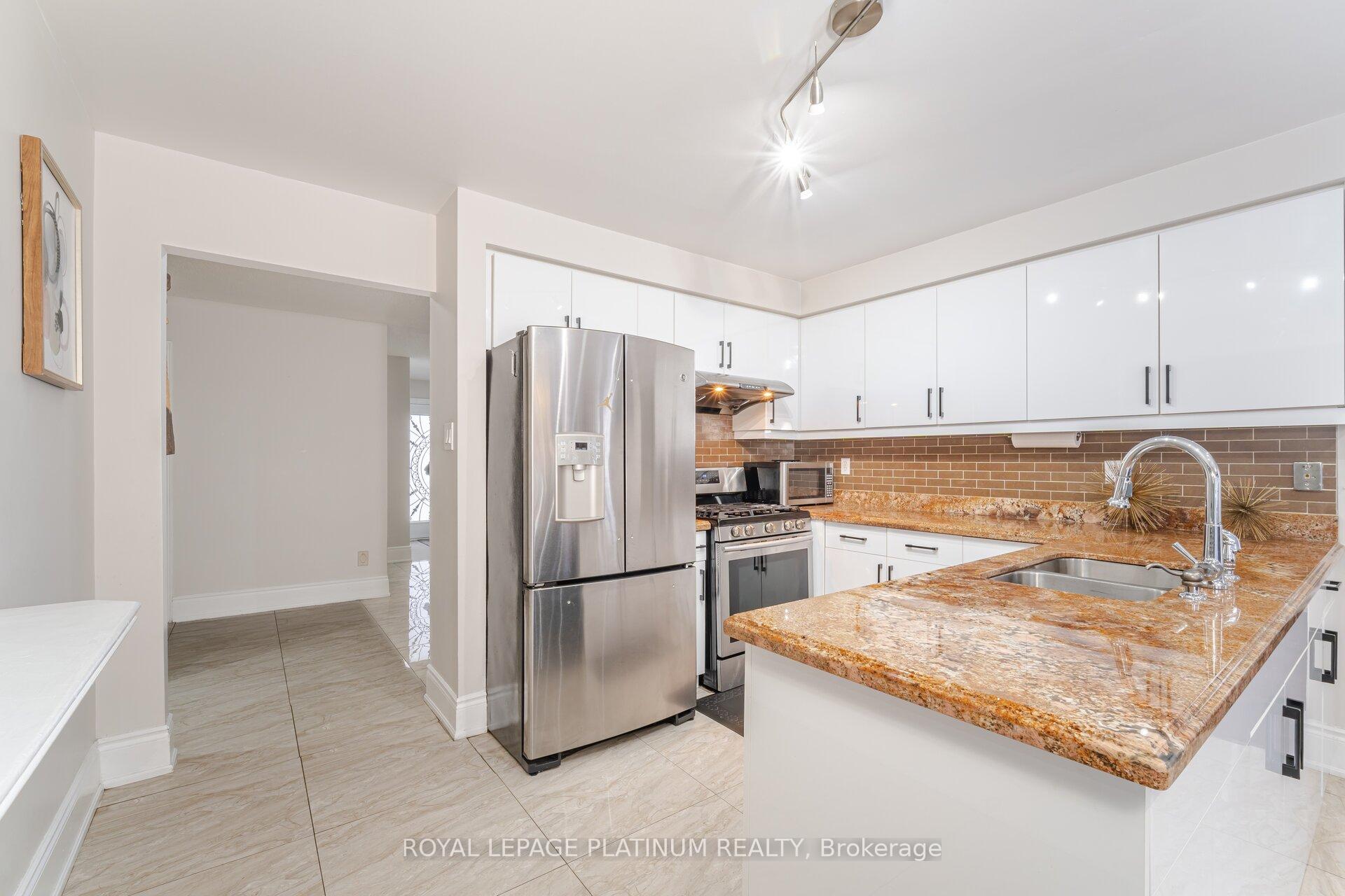 Photo 18 of 59 Parkside Drive, Brampton, Brampton South — HOMEH