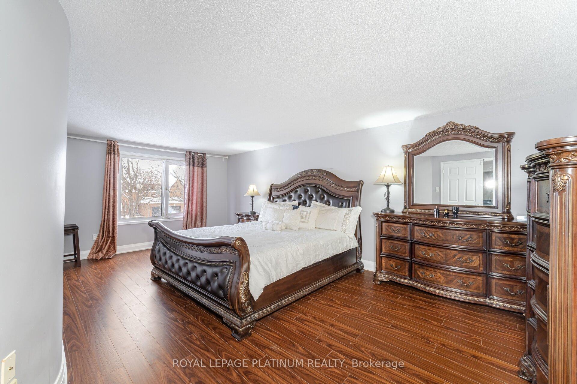 Photo 24 of 59 Parkside Drive, Brampton, Brampton South — HOMEH