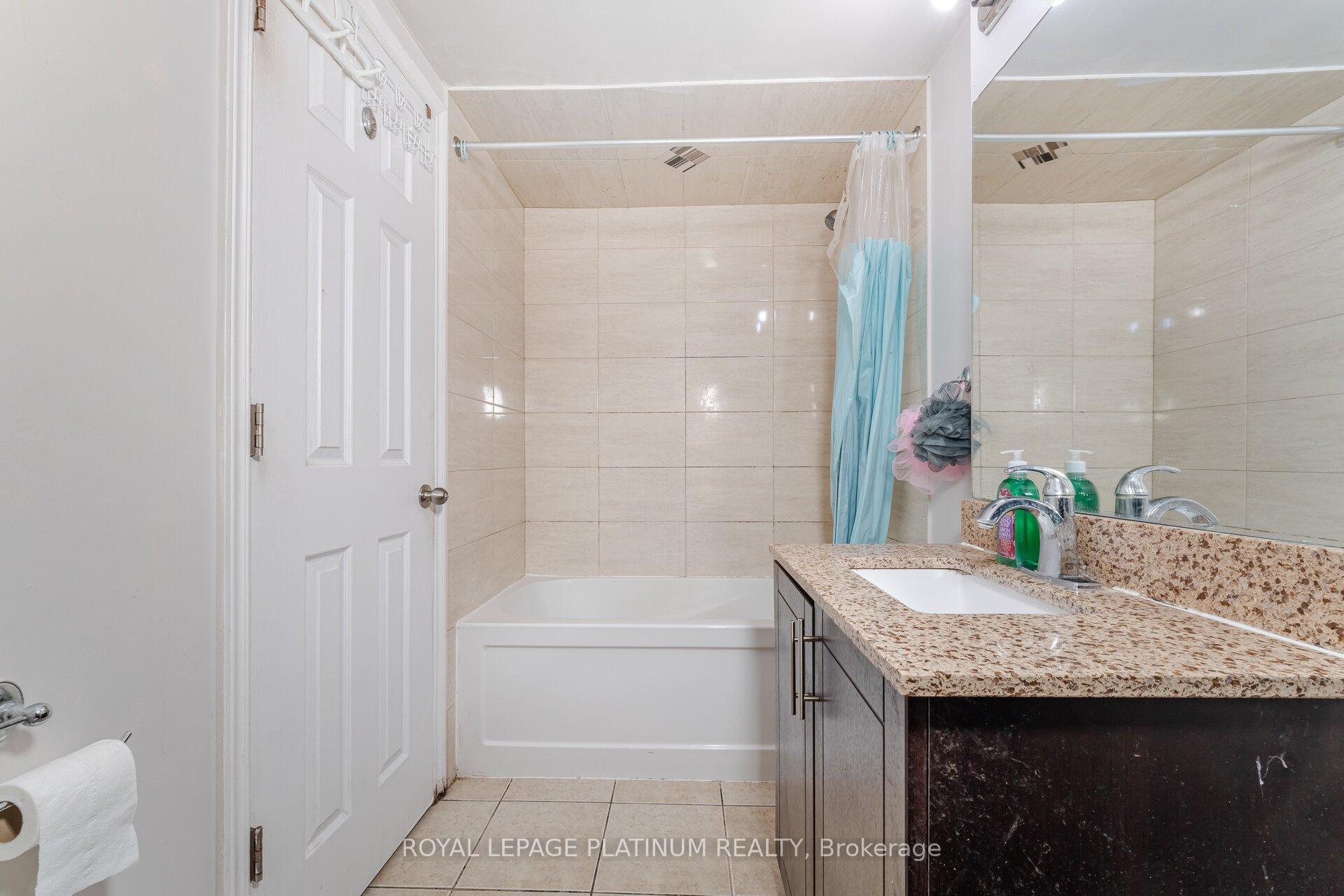 Photo 38 of 59 Parkside Drive, Brampton, Brampton South — HOMEH