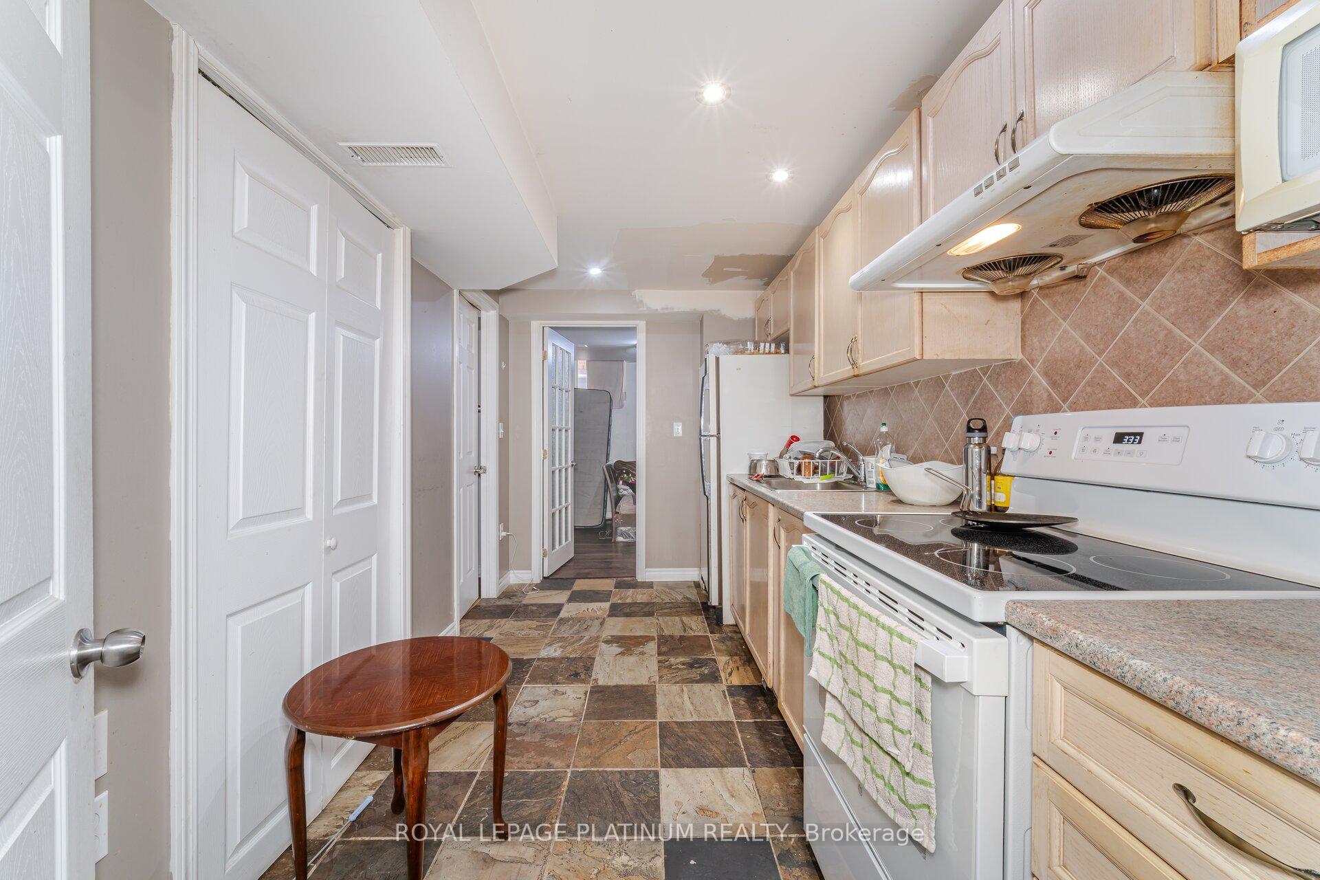 Photo 43 of 59 Parkside Drive, Brampton, Brampton South — HOMEH