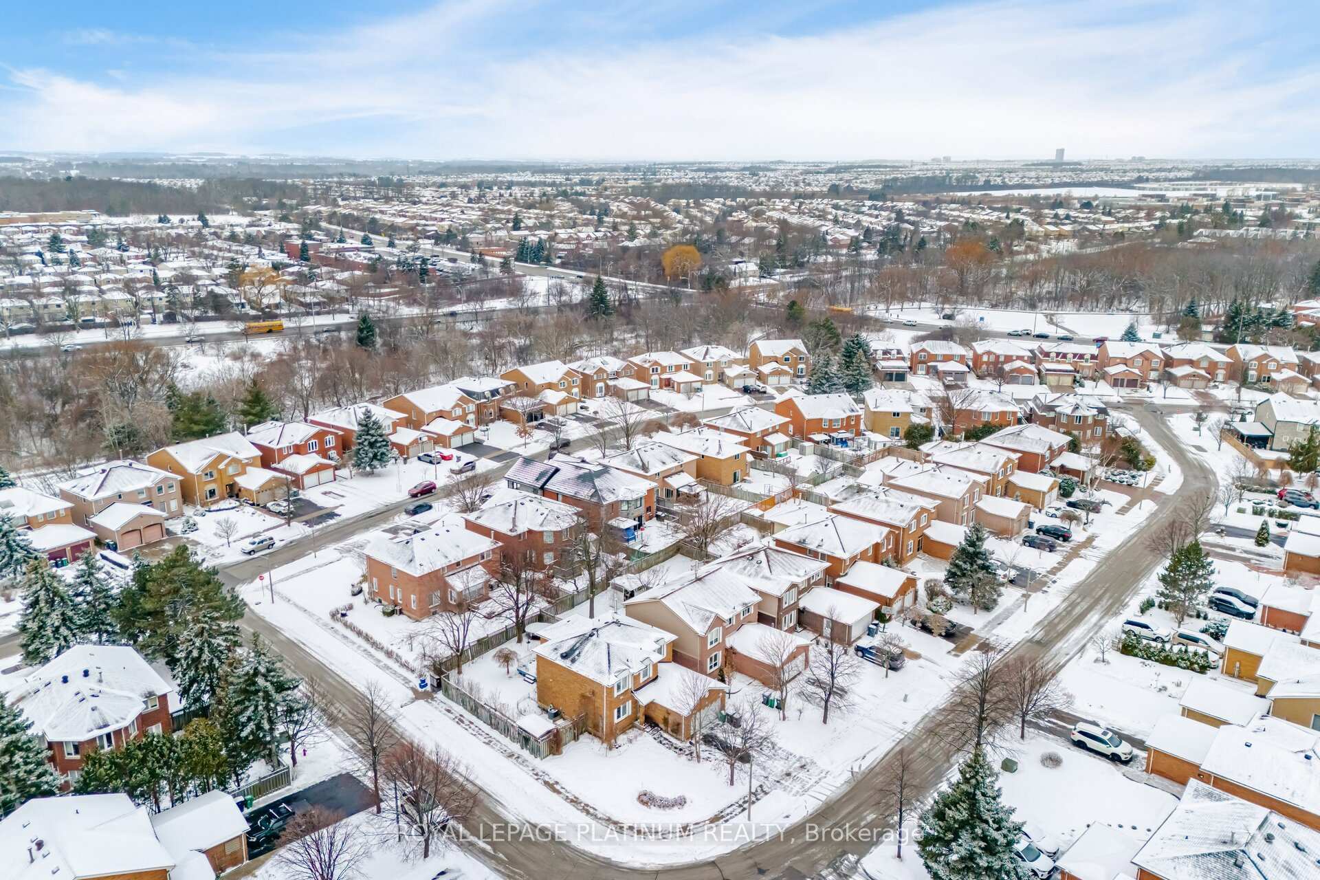 Photo 49 of 59 Parkside Drive, Brampton, Brampton South — HOMEH