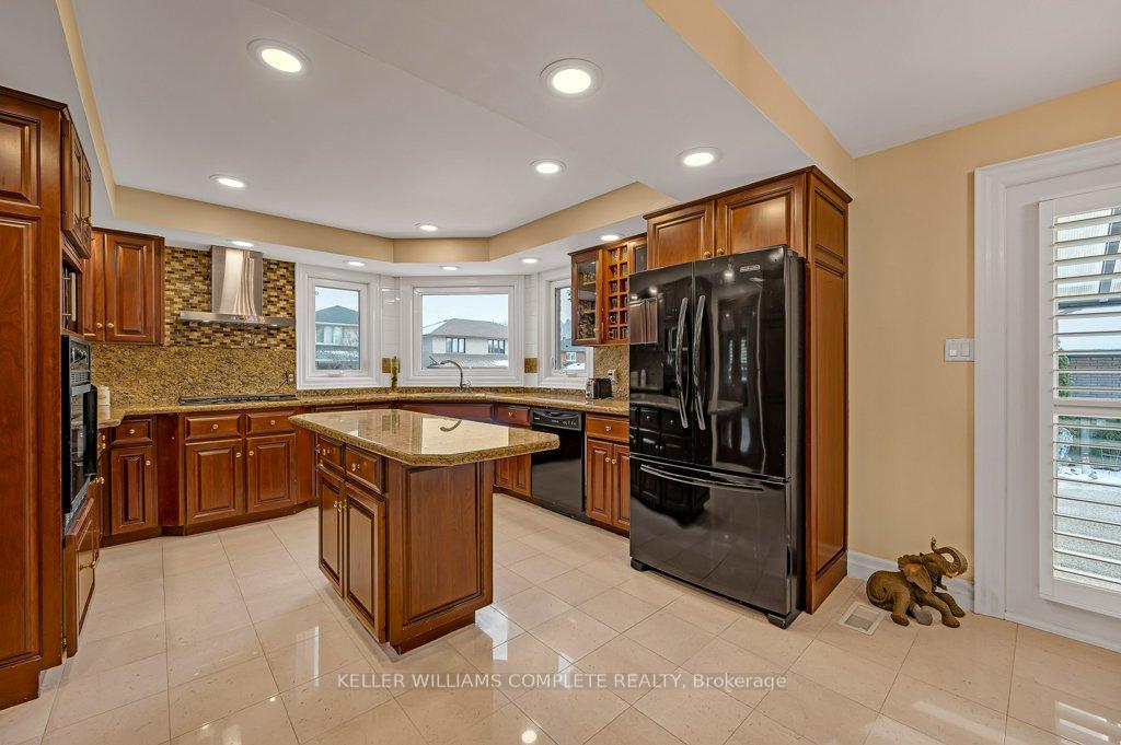Photo 29 of 90 Derek Drive, Hamilton, Gershome — HOMEH