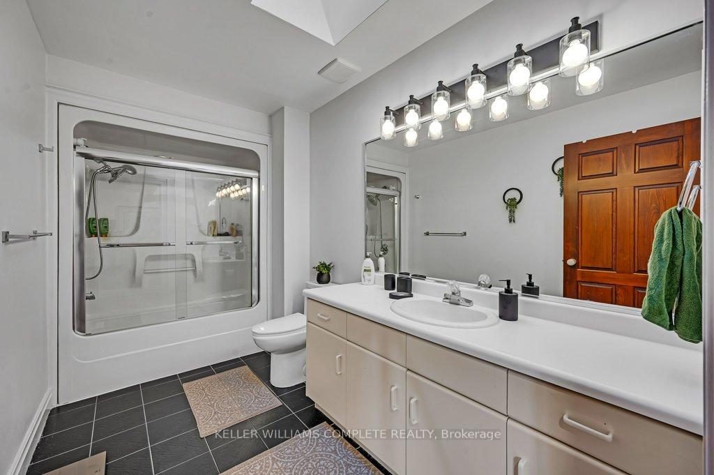Photo 39 of 90 Derek Drive, Hamilton, Gershome — HOMEH