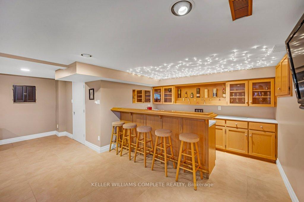 Photo 61 of 90 Derek Drive, Hamilton, Gershome — HOMEH