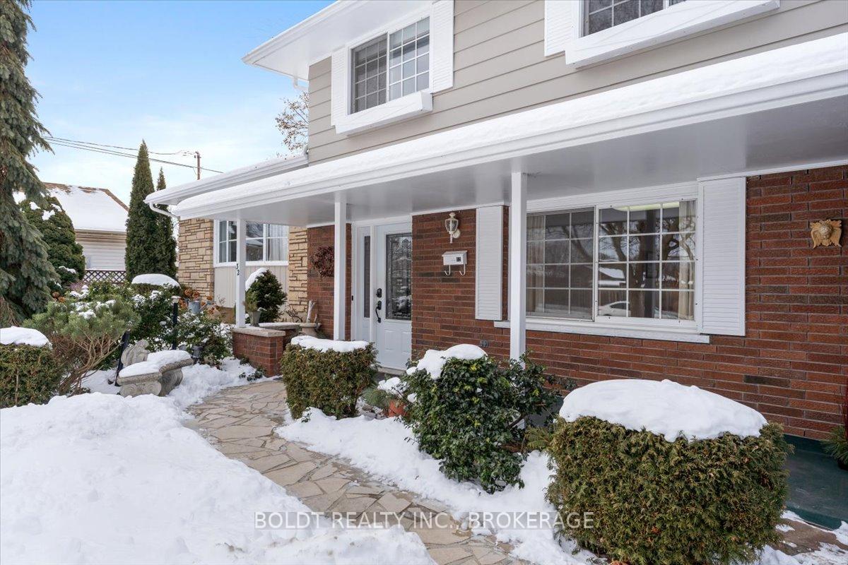 Photo 5 of 32 Nassau Road, St. Catharines, Carlton/Bunting — HOMEH