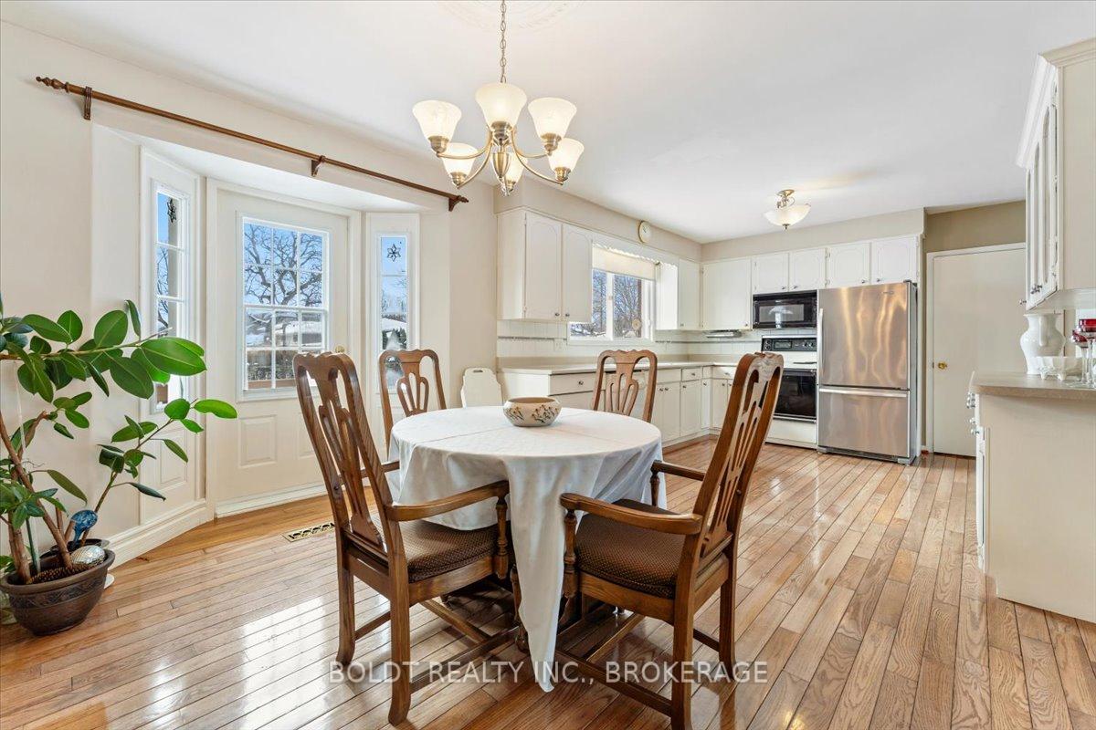 Photo 17 of 32 Nassau Road, St. Catharines, Carlton/Bunting — HOMEH