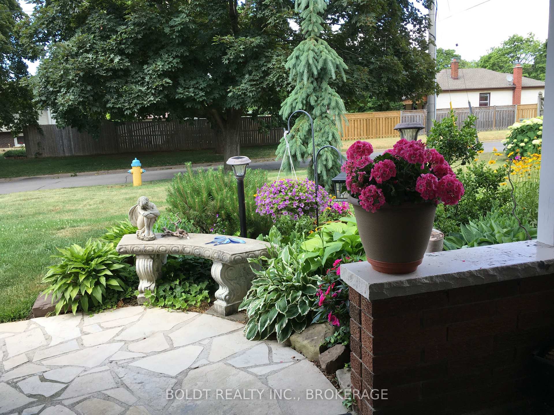 Photo 89 of 32 Nassau Road, St. Catharines, Carlton/Bunting — HOMEH