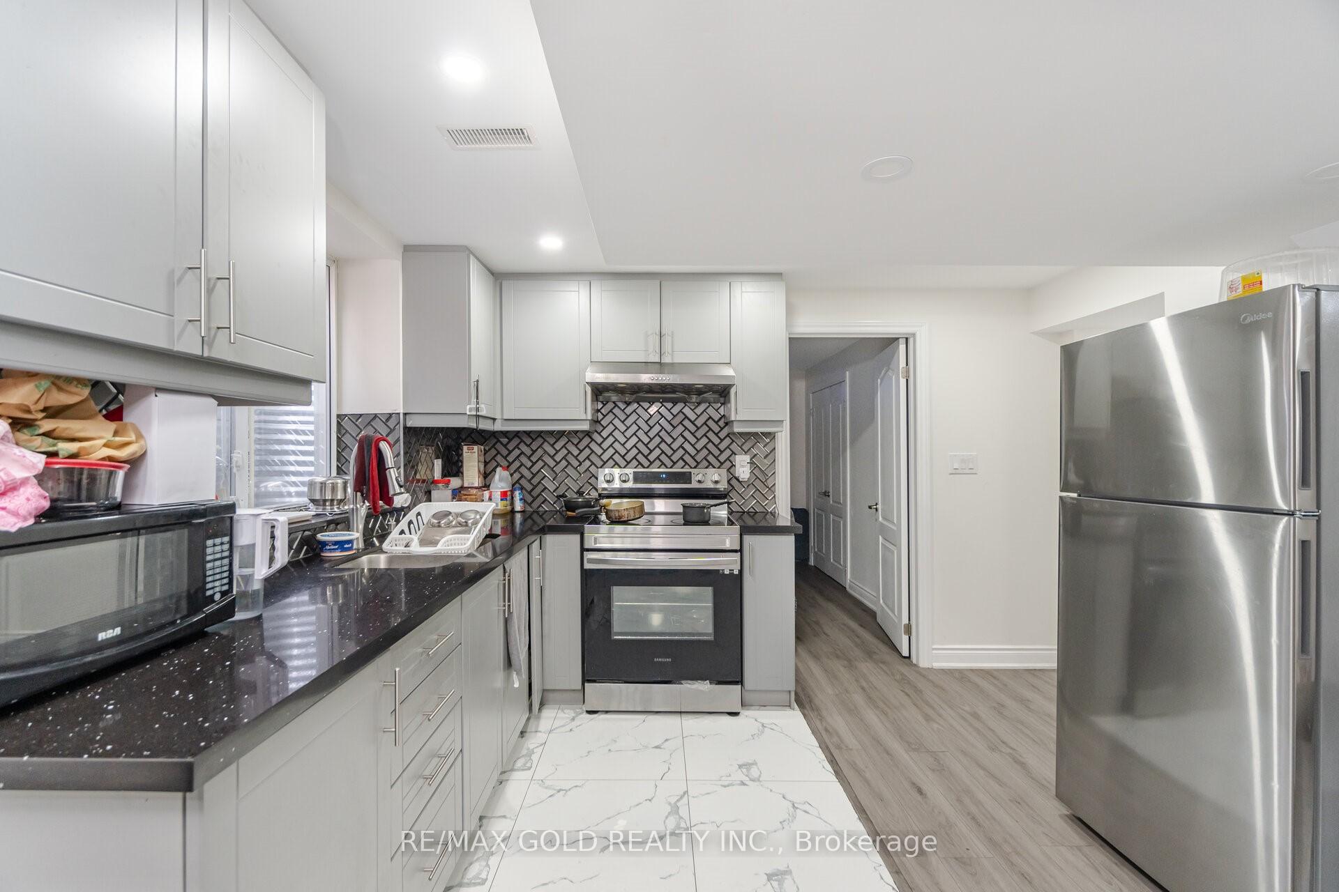 Photo 20 of 104 Turquoise Crescent, Brampton, Bram East — HOMEH