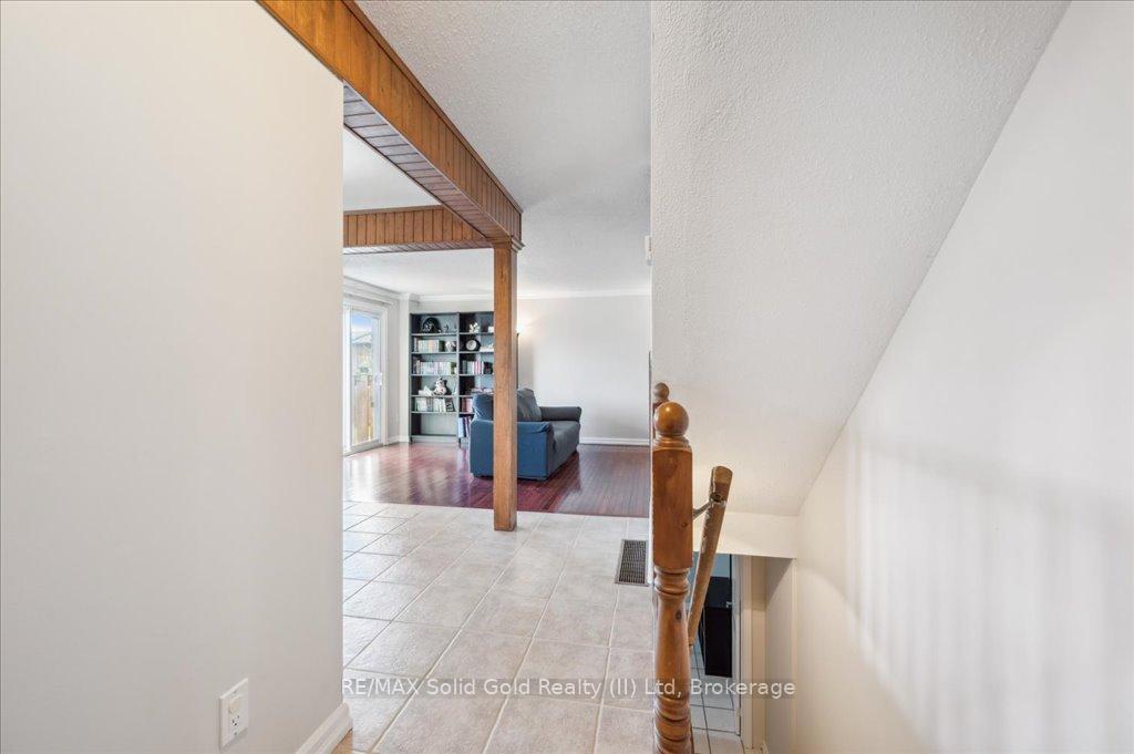 Photo 7 of Unit 16, 700 Erinbrook Drive, Kitchener — HOMEH
