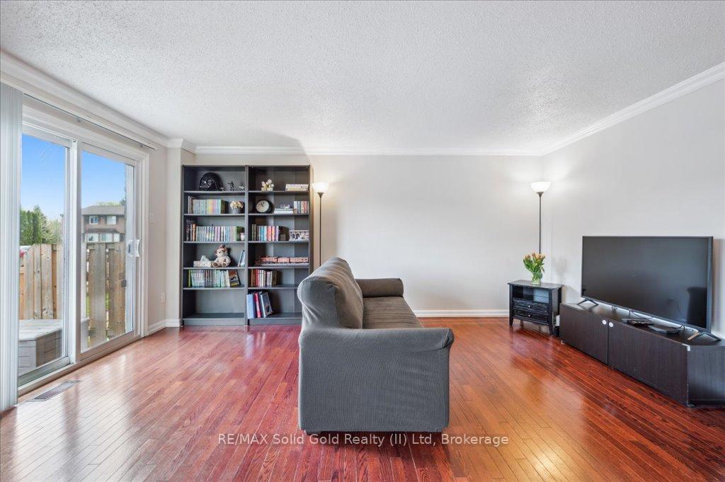 Photo 8 of Unit 16, 700 Erinbrook Drive, Kitchener — HOMEH