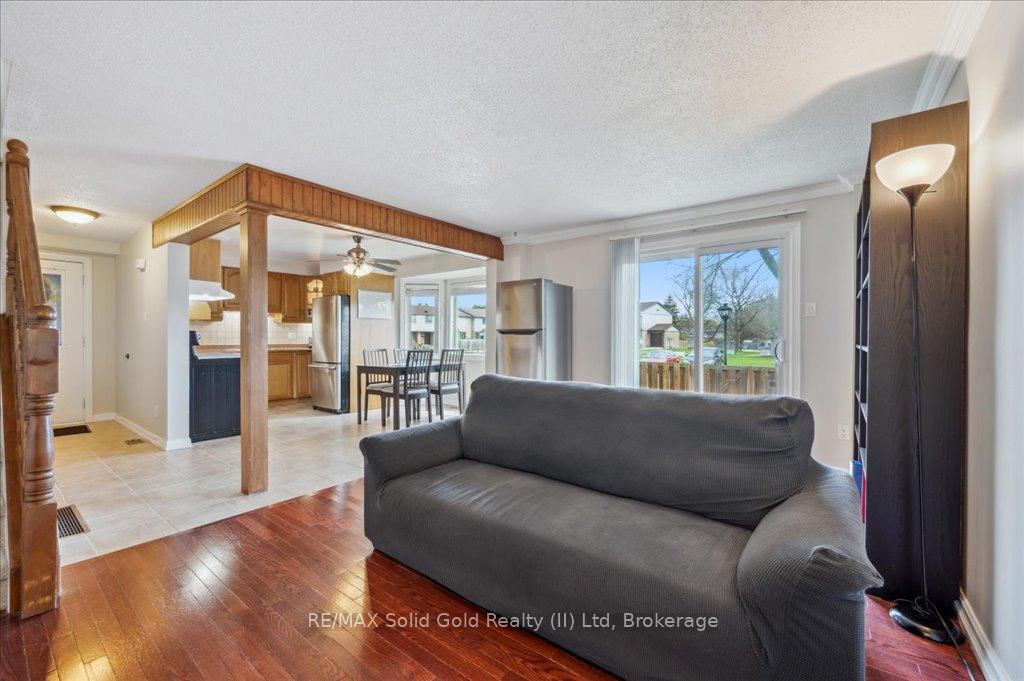 Photo 11 of Unit 16, 700 Erinbrook Drive, Kitchener — HOMEH