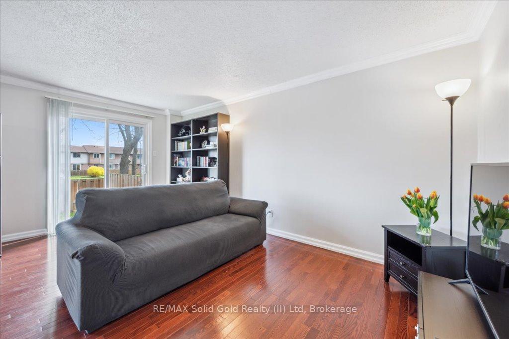 Photo 12 of Unit 16, 700 Erinbrook Drive, Kitchener — HOMEH