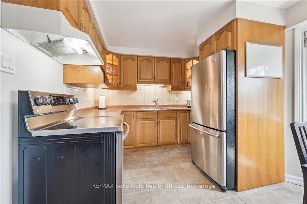 Photo 17 of Unit 16, 700 Erinbrook Drive, Kitchener — HOMEH