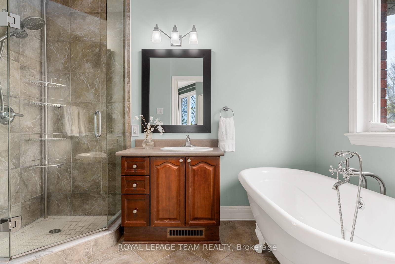 Photo 17 of Unit 27, 520 Queen Elizabeth Drive, Ottawa, Glebe — HOMEH