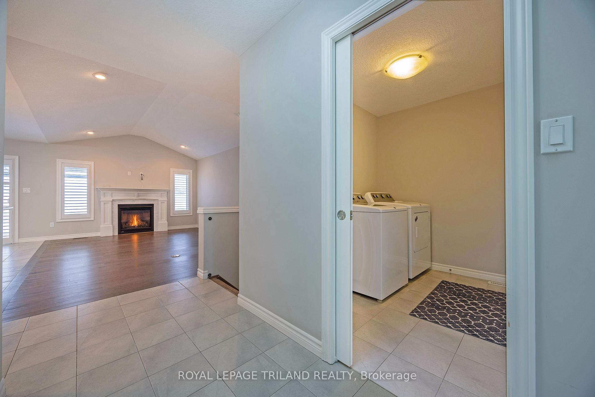 Photo 8 of 49 Blairmont Terrace, St. Thomas — HOMEH
