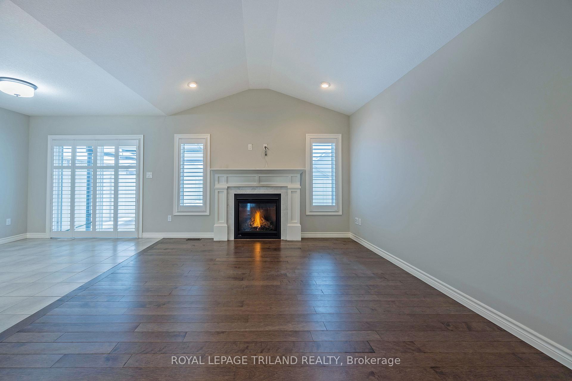 Photo 11 of 49 Blairmont Terrace, St. Thomas — HOMEH