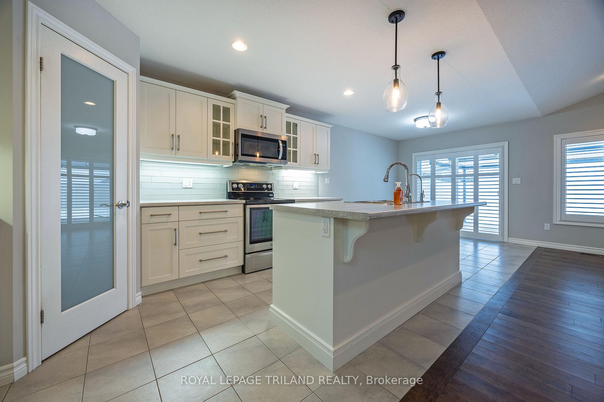 Photo 12 of 49 Blairmont Terrace, St. Thomas — HOMEH