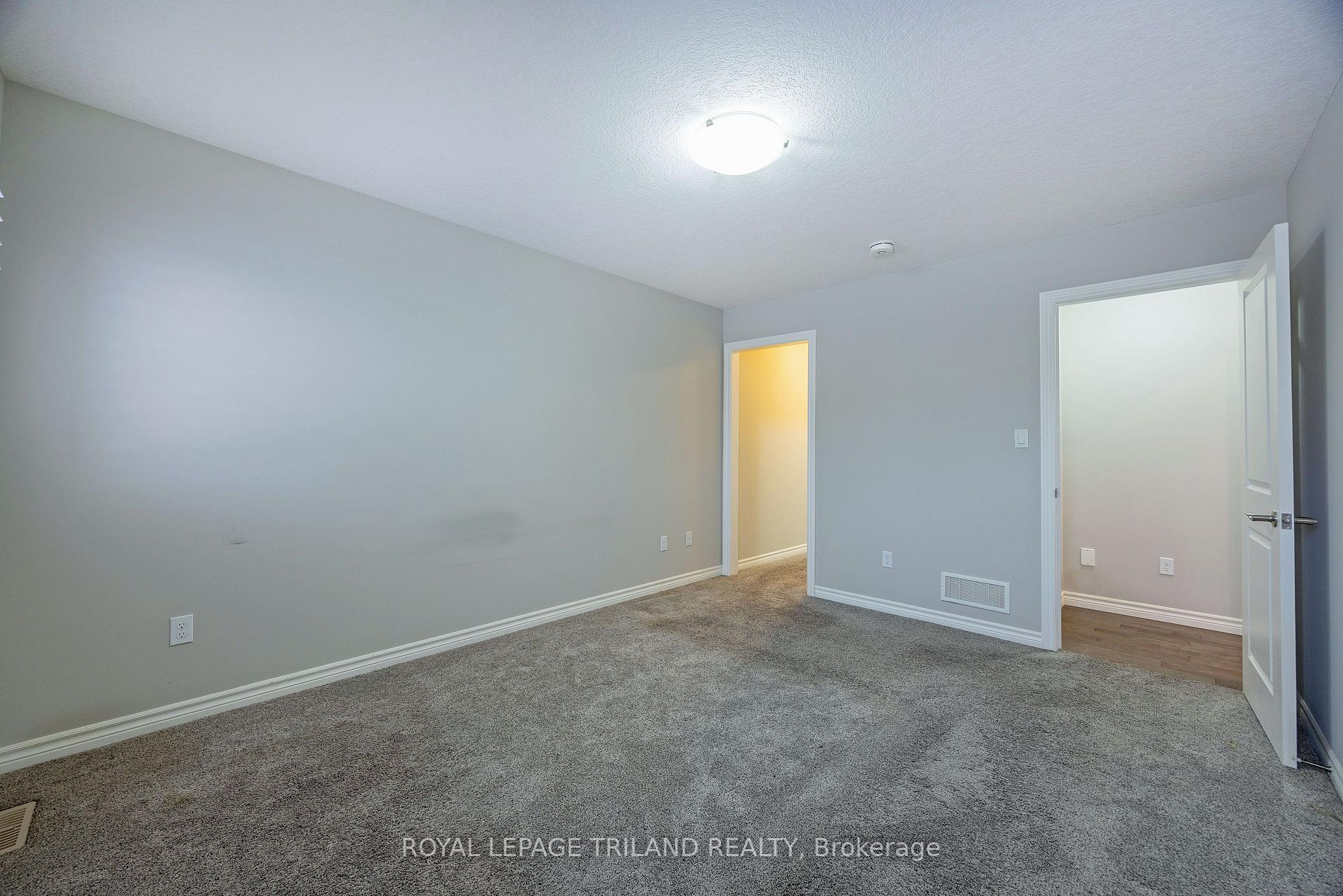 Photo 20 of 49 Blairmont Terrace, St. Thomas — HOMEH