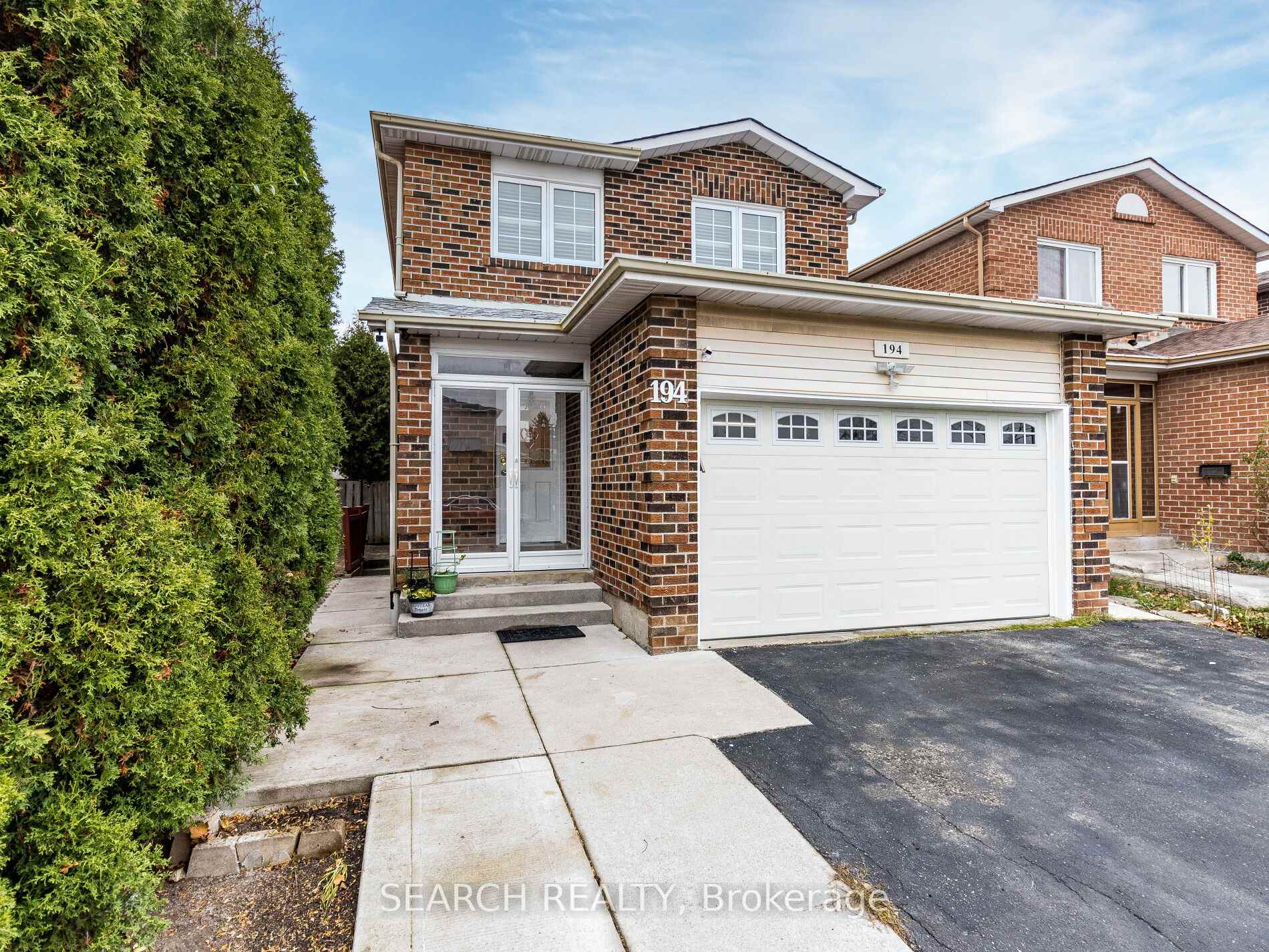Photo 3 of 194 Simmons Boulevard, Brampton, Madoc — HOMEH