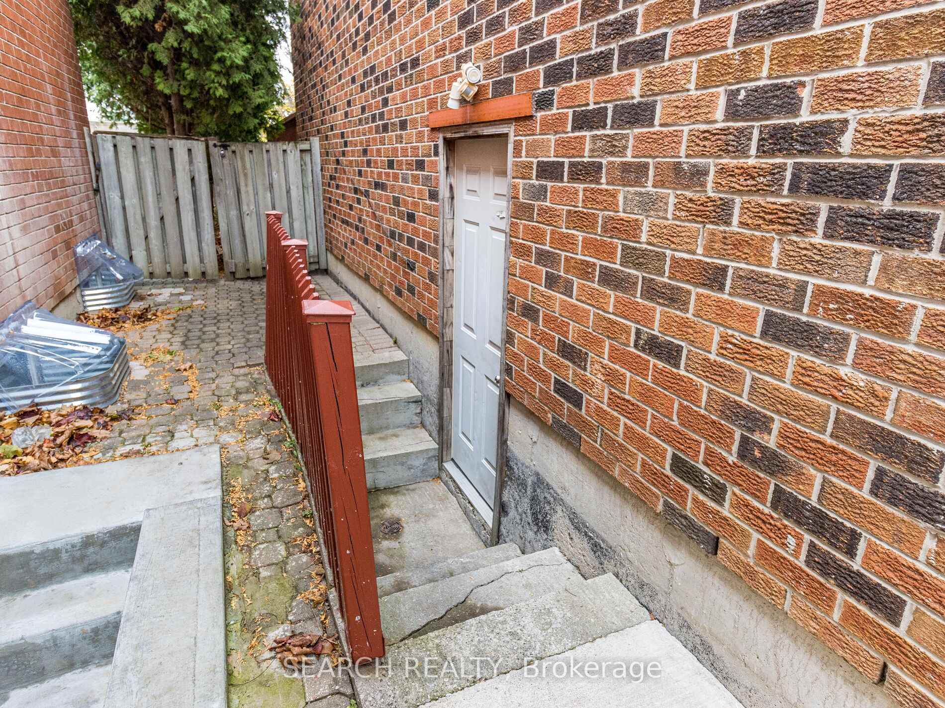 Photo 80 of 194 Simmons Boulevard, Brampton, Madoc — HOMEH
