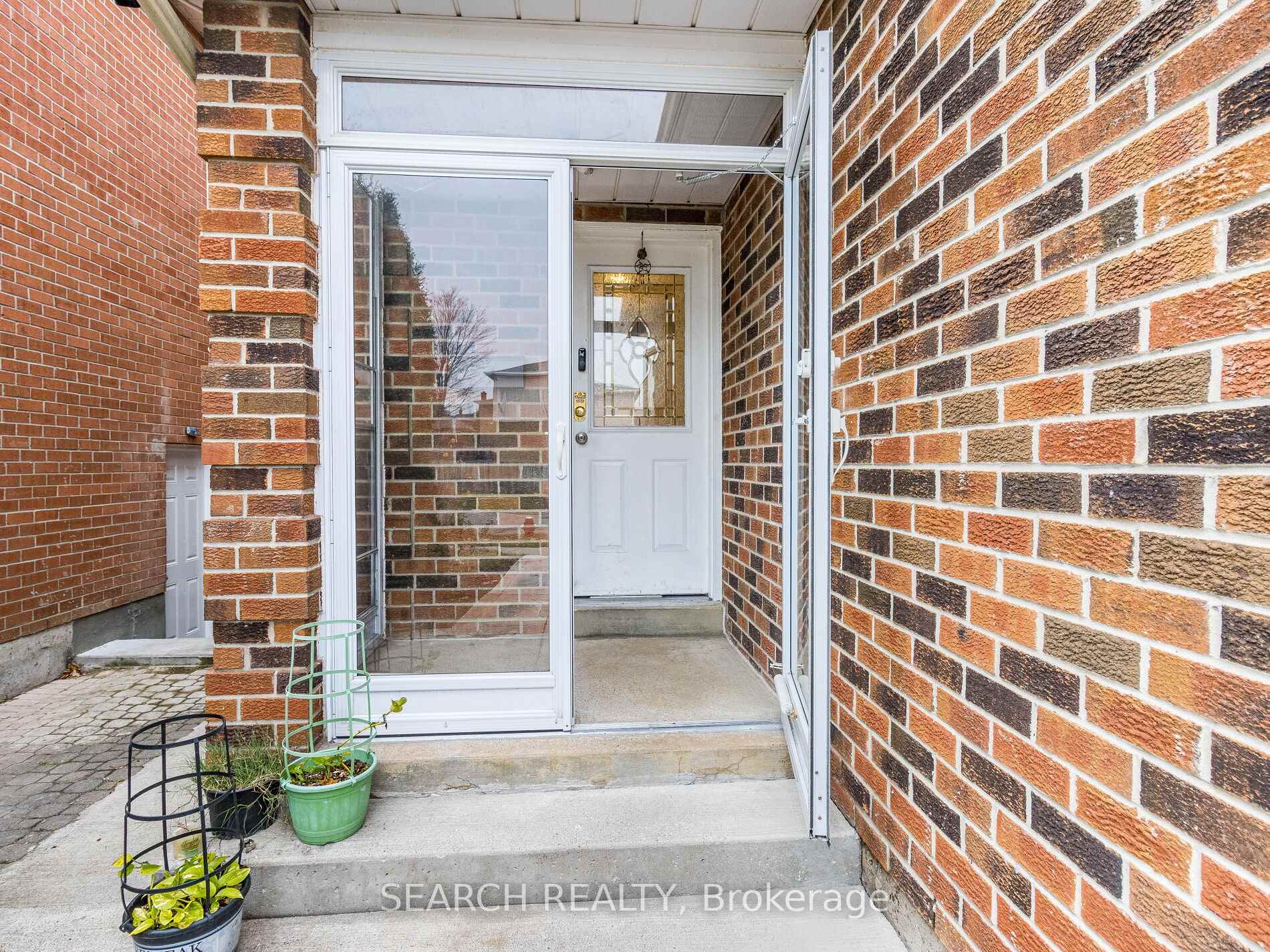Photo 23 of 194 Simmons Boulevard, Brampton, Madoc — HOMEH